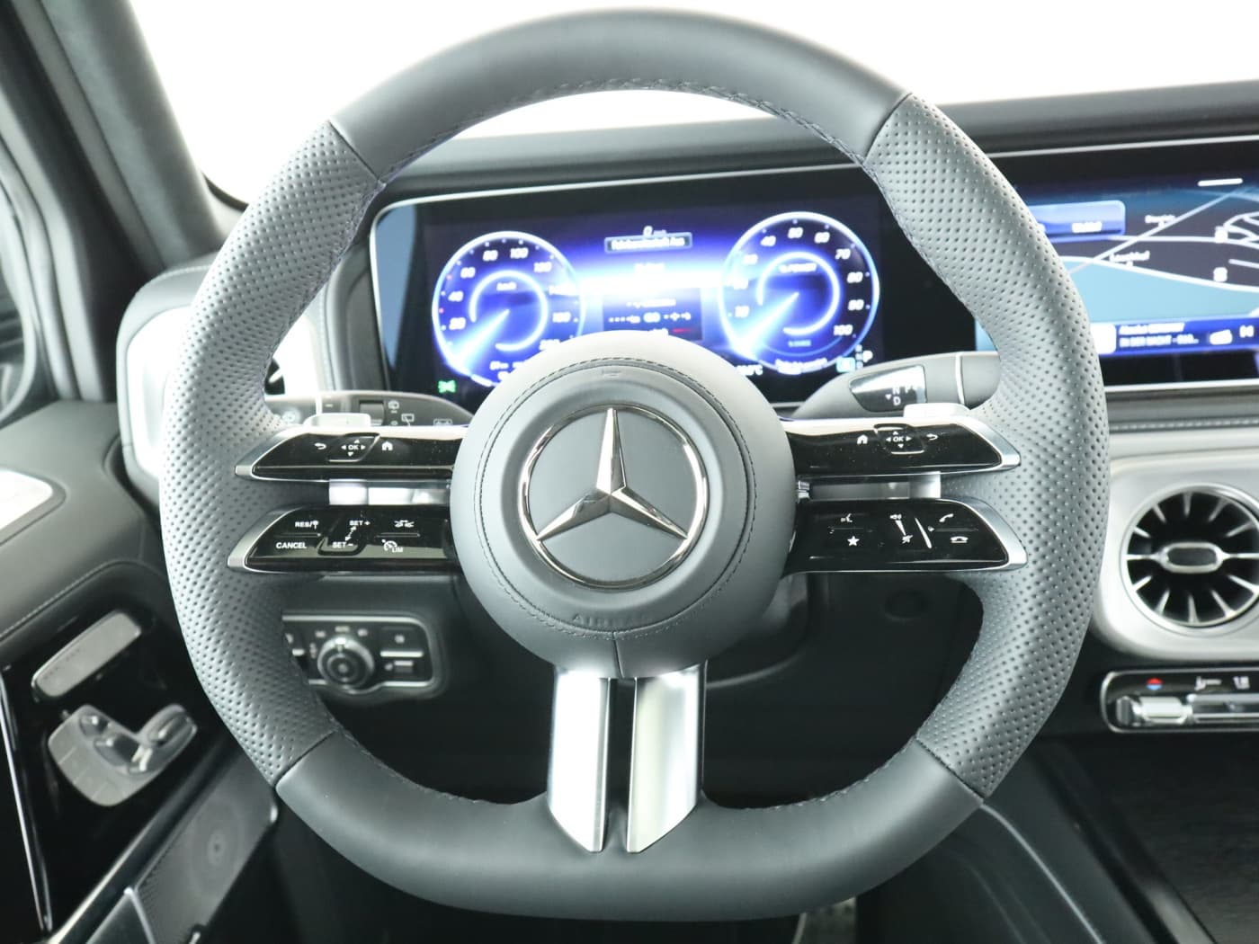 Mercedes-Benz G 580 mit EQ Technologie Bild 11