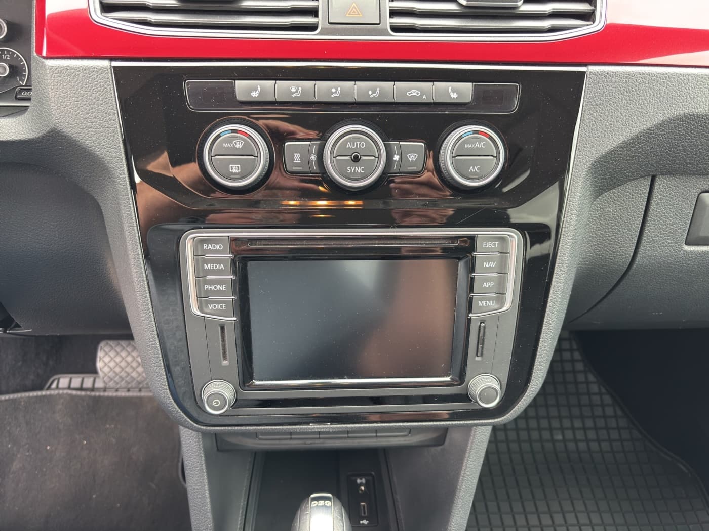 Volkswagen Caddy Highline Bild 12