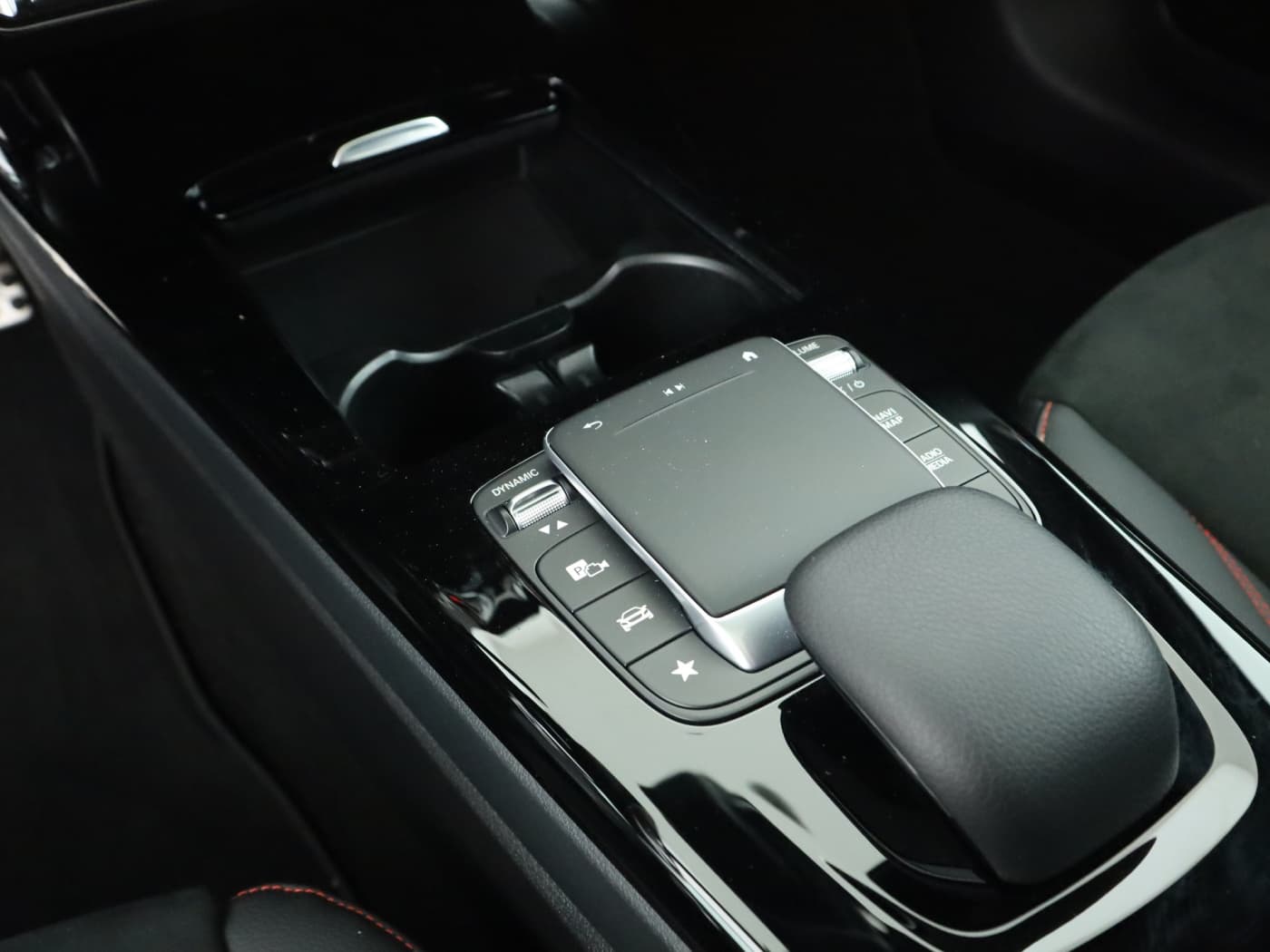 Mercedes-Benz A 250 e Bild 15