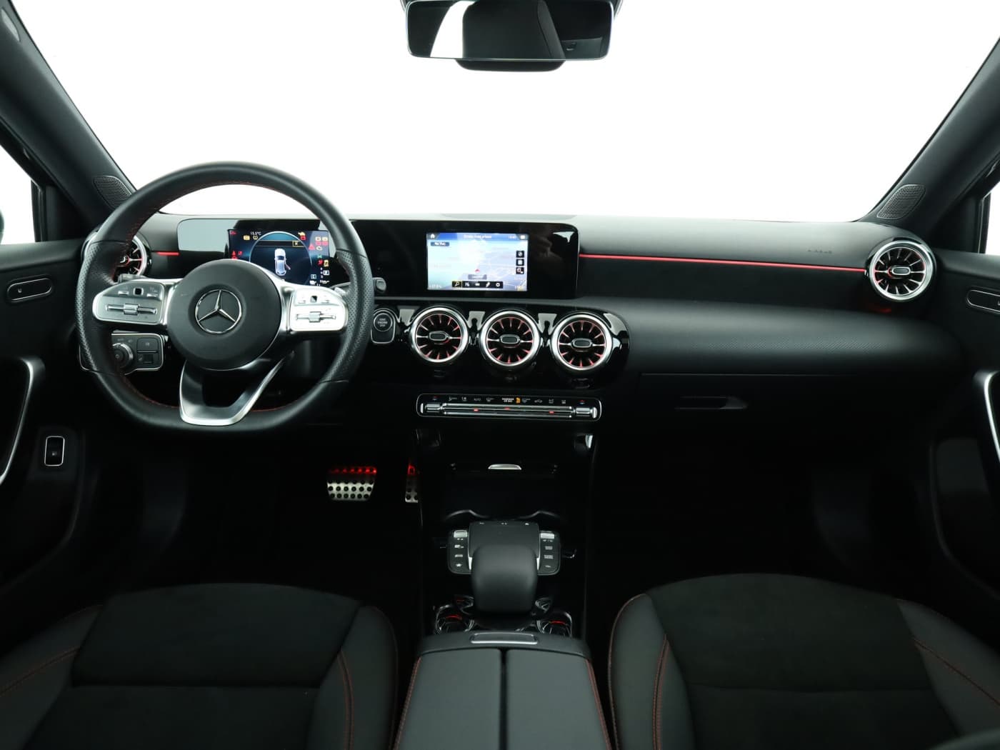 Mercedes-Benz A 250 e Bild 19