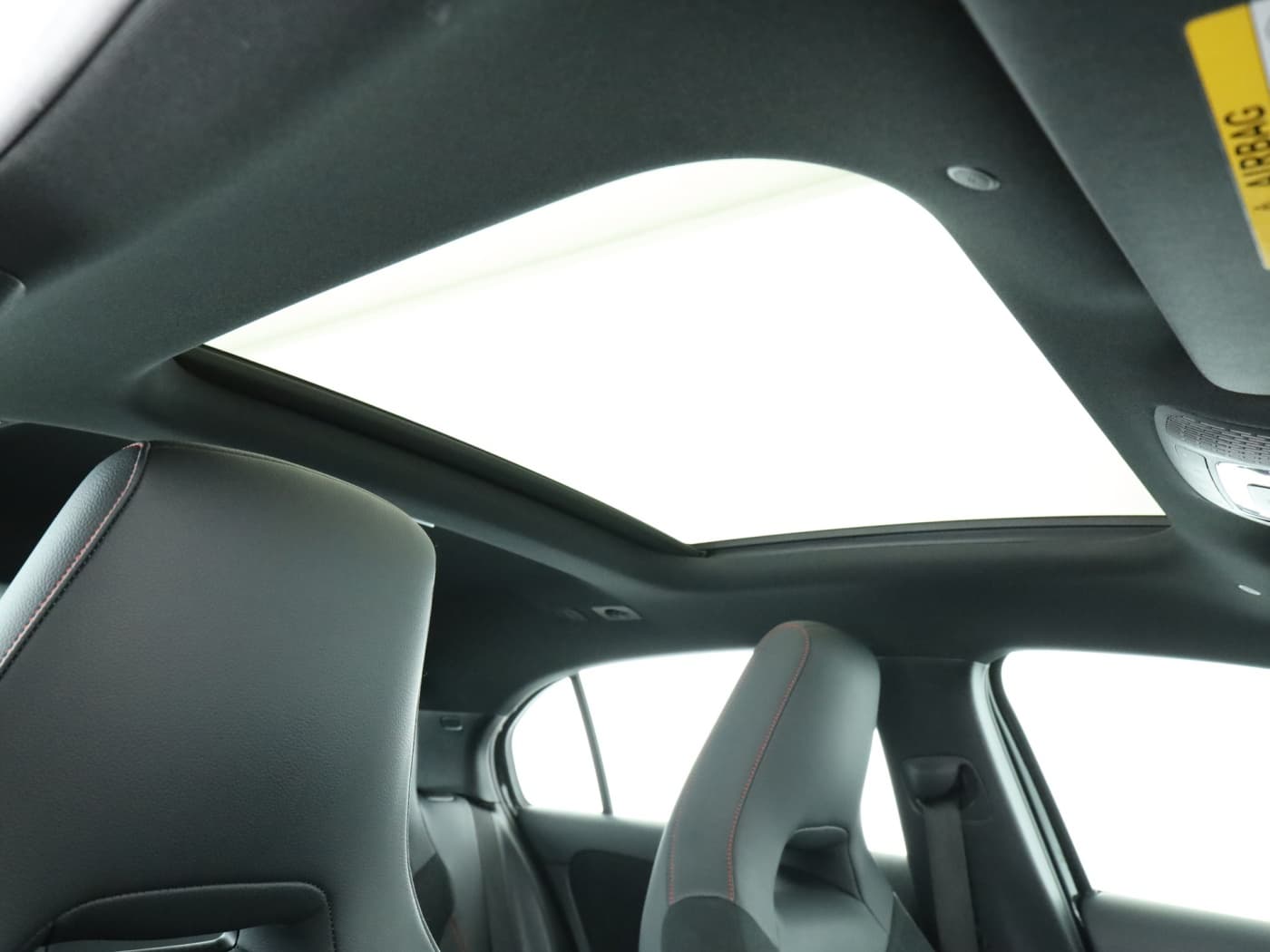 Mercedes-Benz A 250 e Bild 21