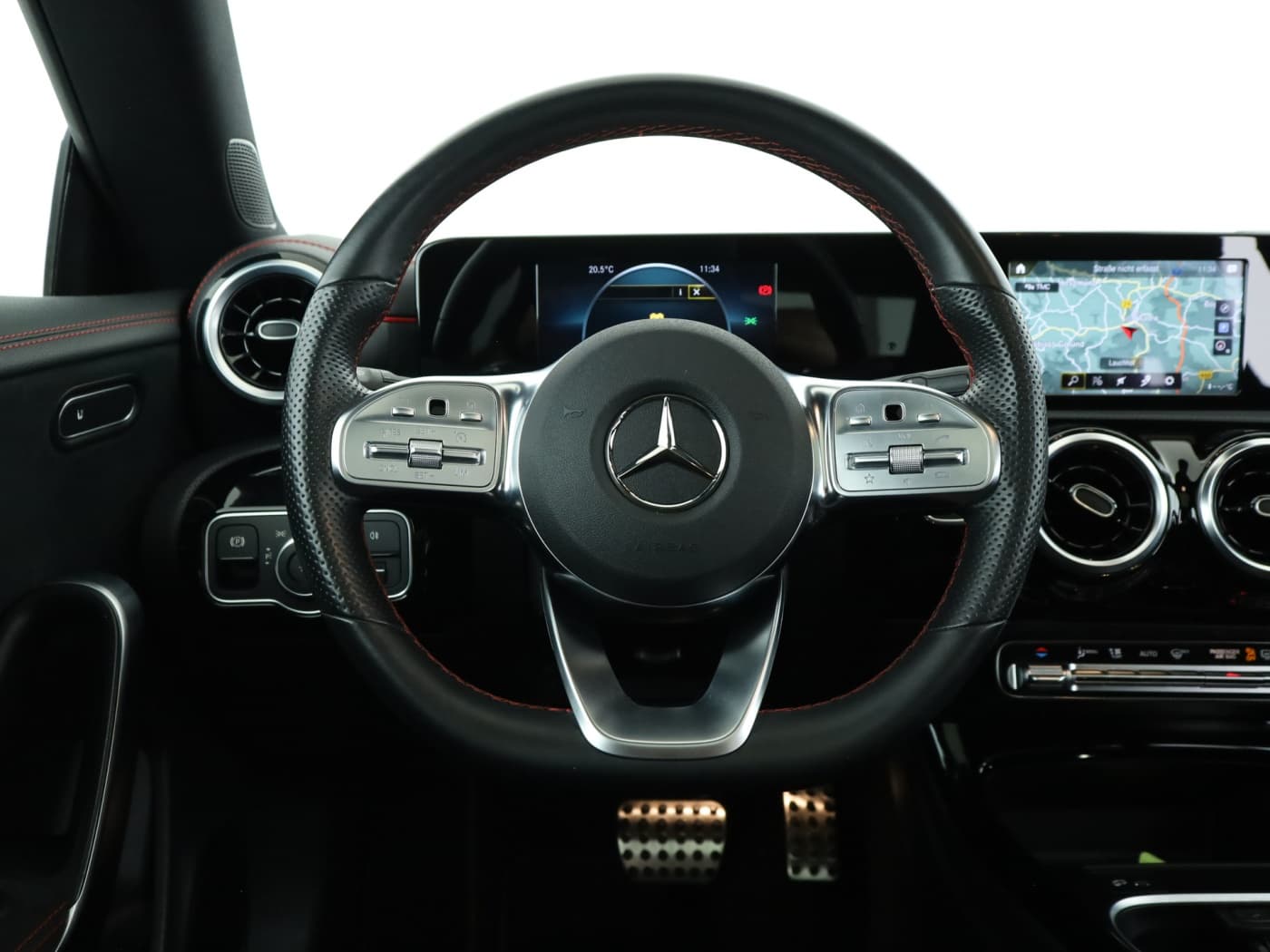 Mercedes-Benz CLA 200 d SB Bild 11