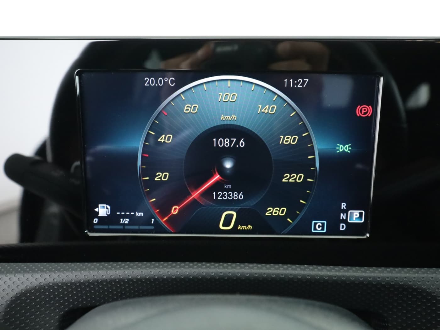 Mercedes-Benz CLA 200 d SB Bild 12