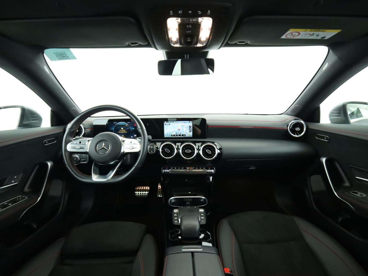 Mercedes-Benz CLA 200 d SB Bild 19