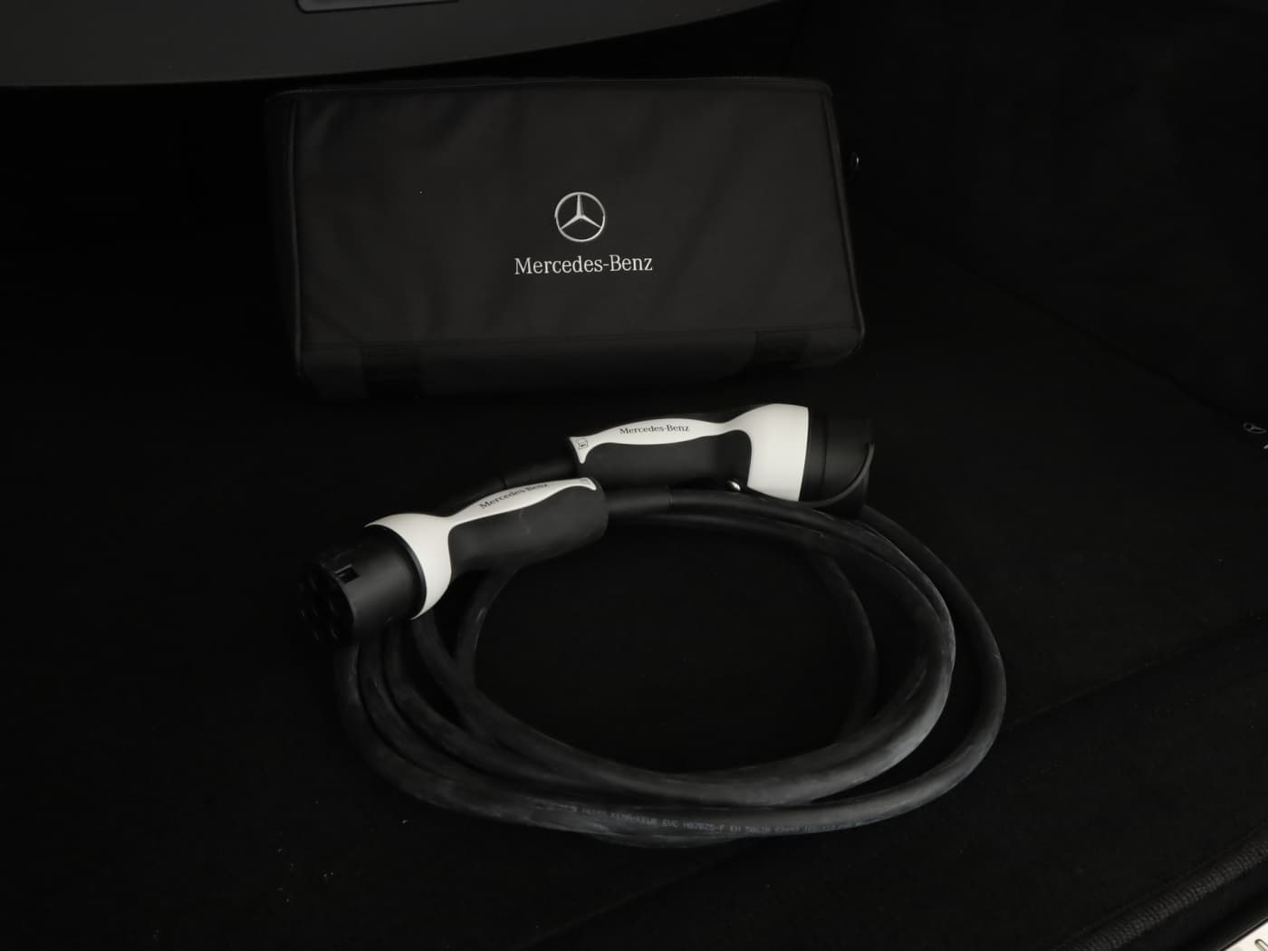 Mercedes-Benz EQC 400 4M Bild 24