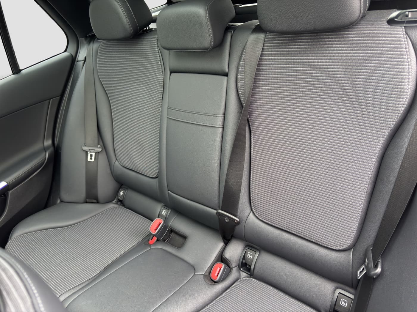 Mercedes-Benz C 220 d T Bild 17