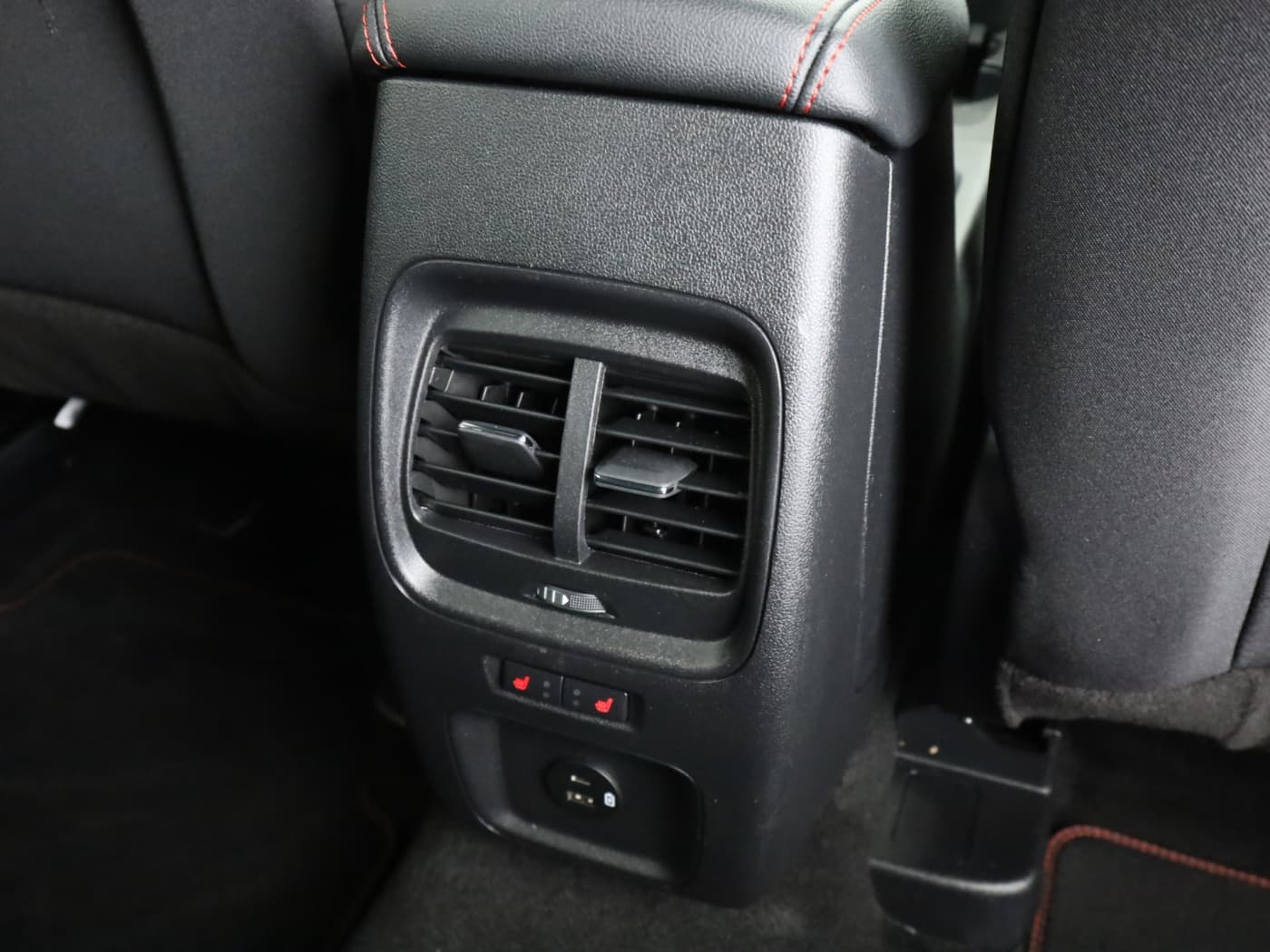 Ford Kuga 2.0 ST-Line Bild 23