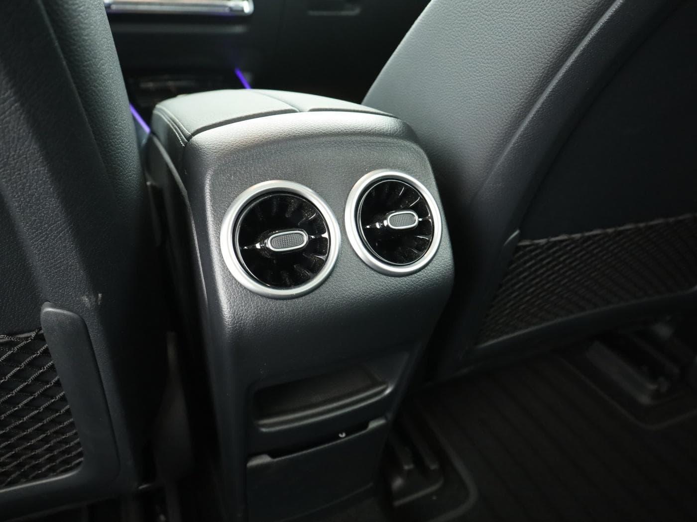 Mercedes-Benz EQA 350 4M Bild 23