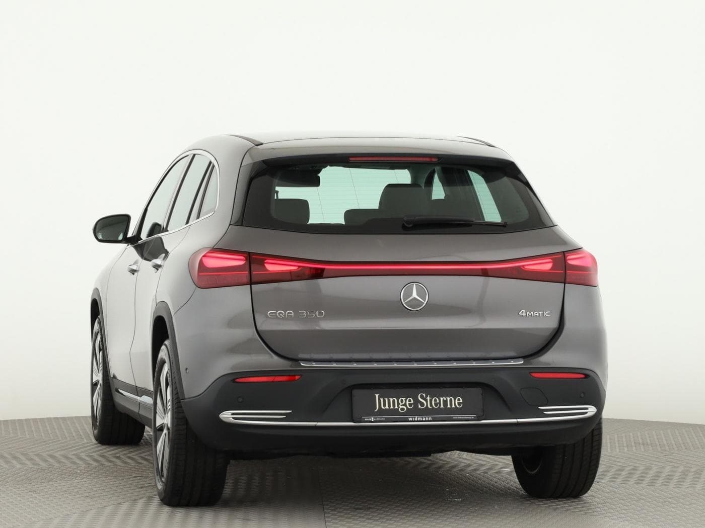 Mercedes-Benz EQA 350 4M Bild 4
