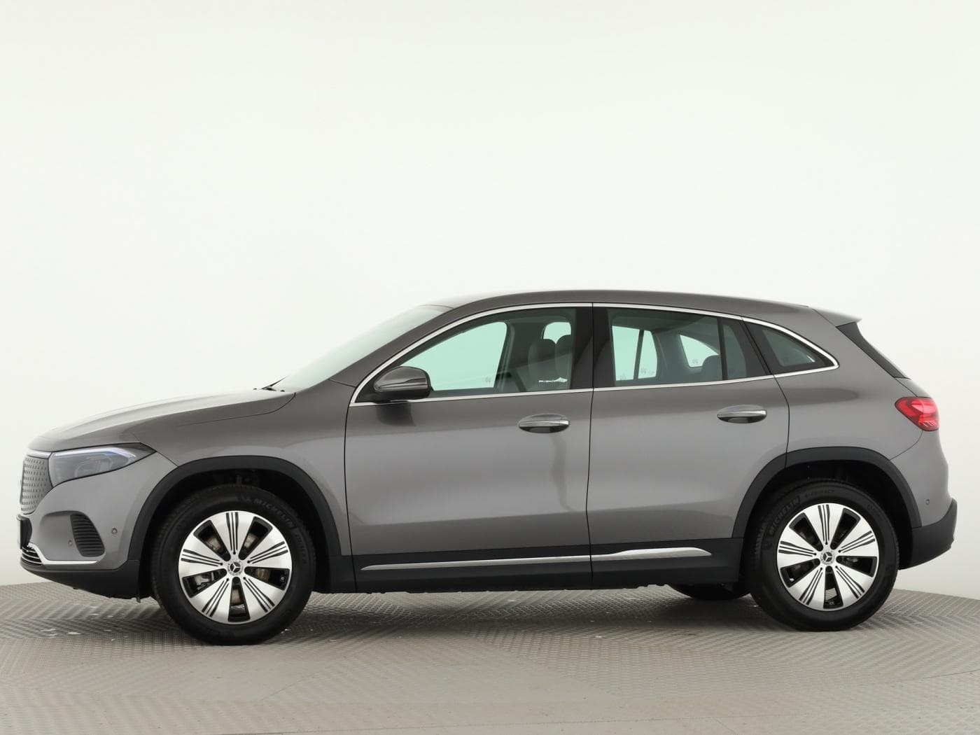 Mercedes-Benz EQA 350 4M Bild 7