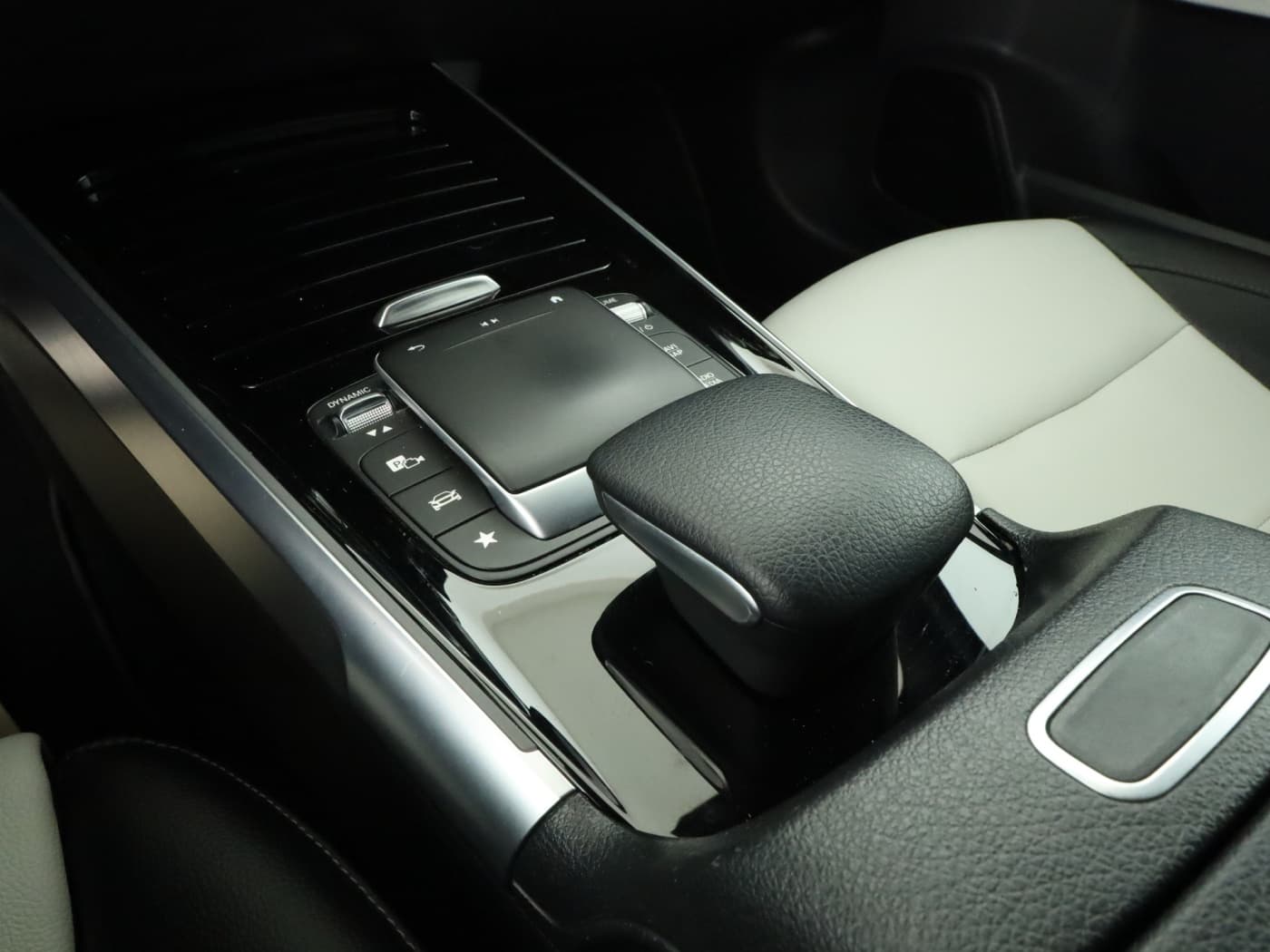 Mercedes-Benz GLB 200 d 4M Bild 15
