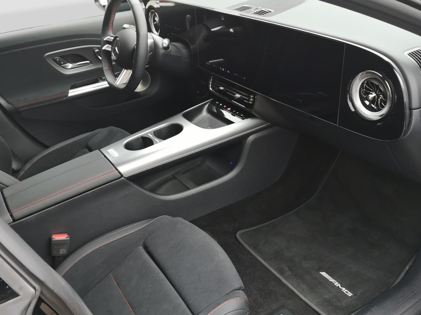 Mercedes-Benz CLA 200 Bild 15