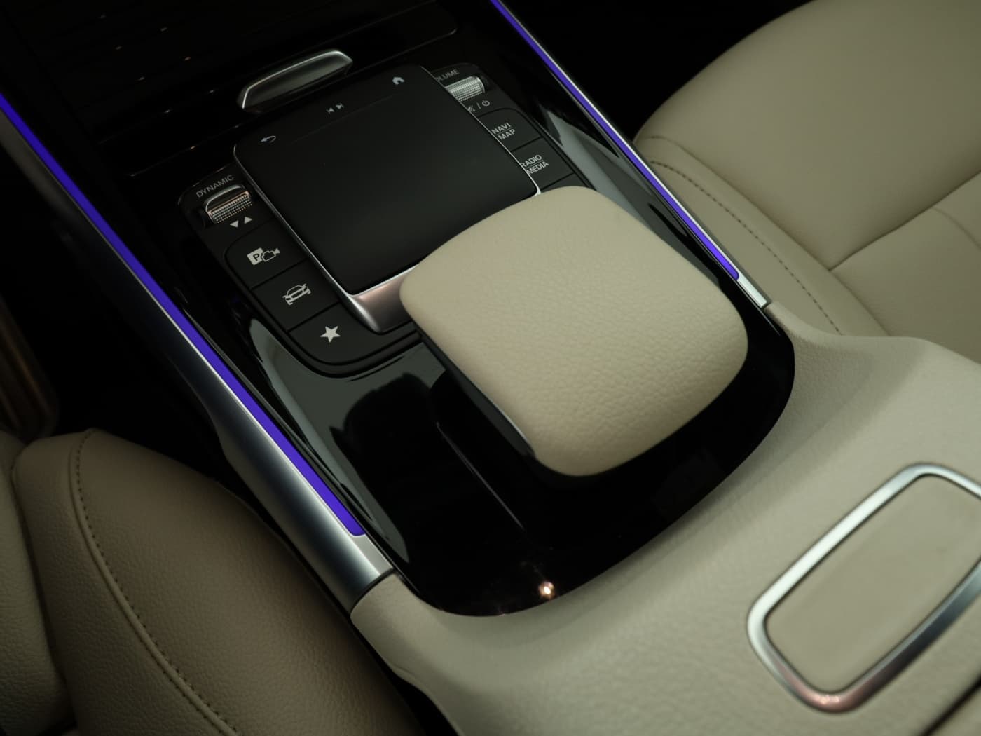 Mercedes-Benz GLB 220 d 4M Bild 15