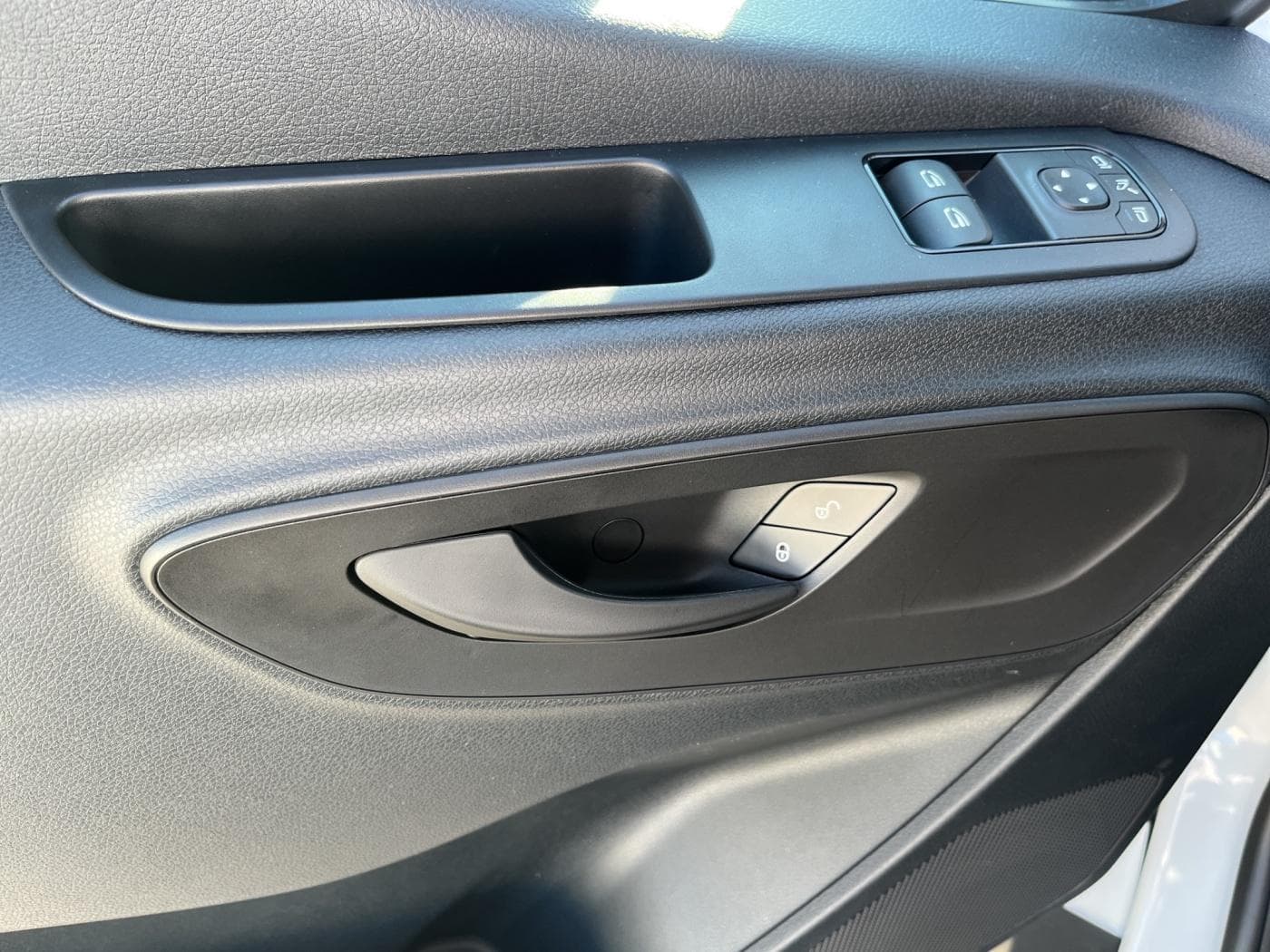 Mercedes-Benz Sprinter 317 CDI Kasten PRO Hochdach Lang Bild 18