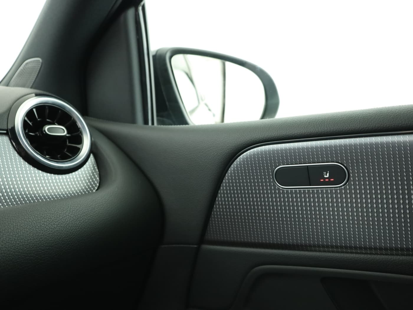 Mercedes-Benz B 250 e Bild 16