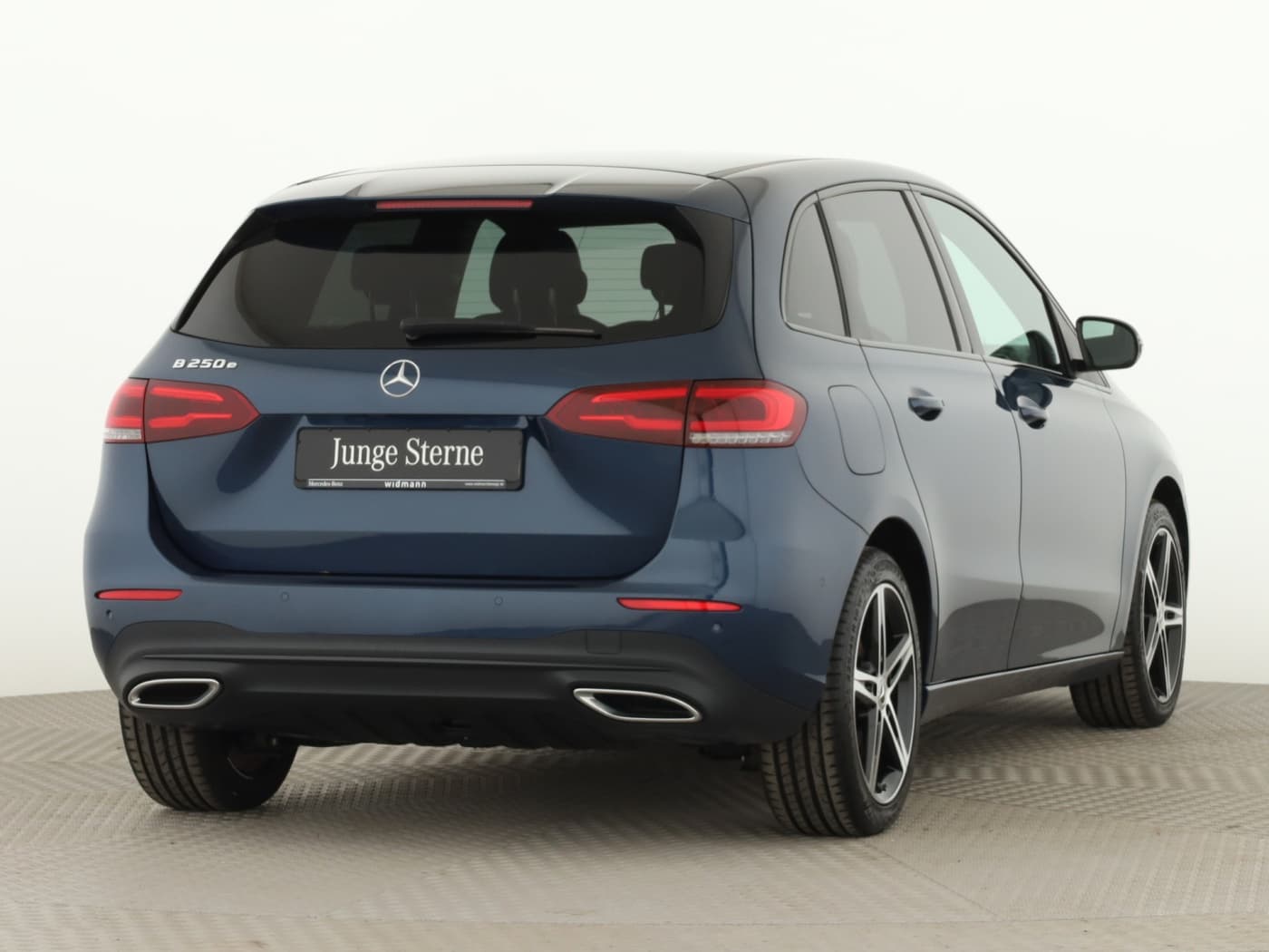 Mercedes-Benz B 250 e Bild 2