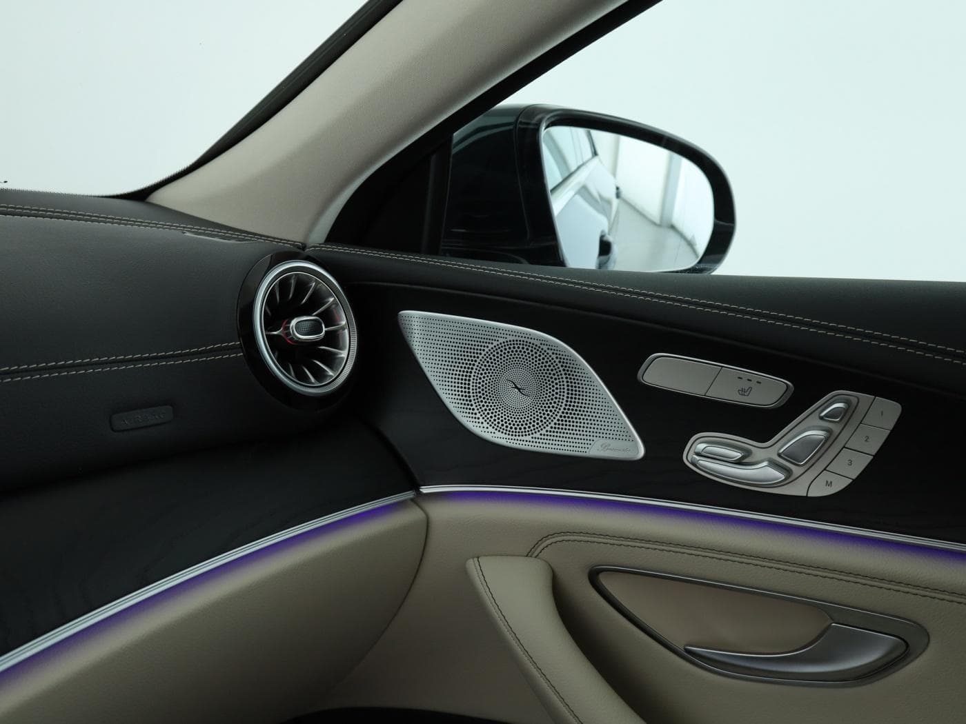 Mercedes-Benz CLS 300 d 4M Bild 16