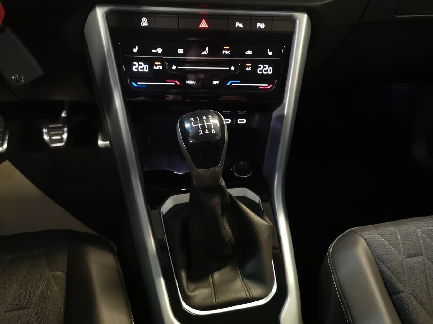 Volkswagen T-Roc GOAL 1.0 l TSI OPF  6-Gang Bild 13