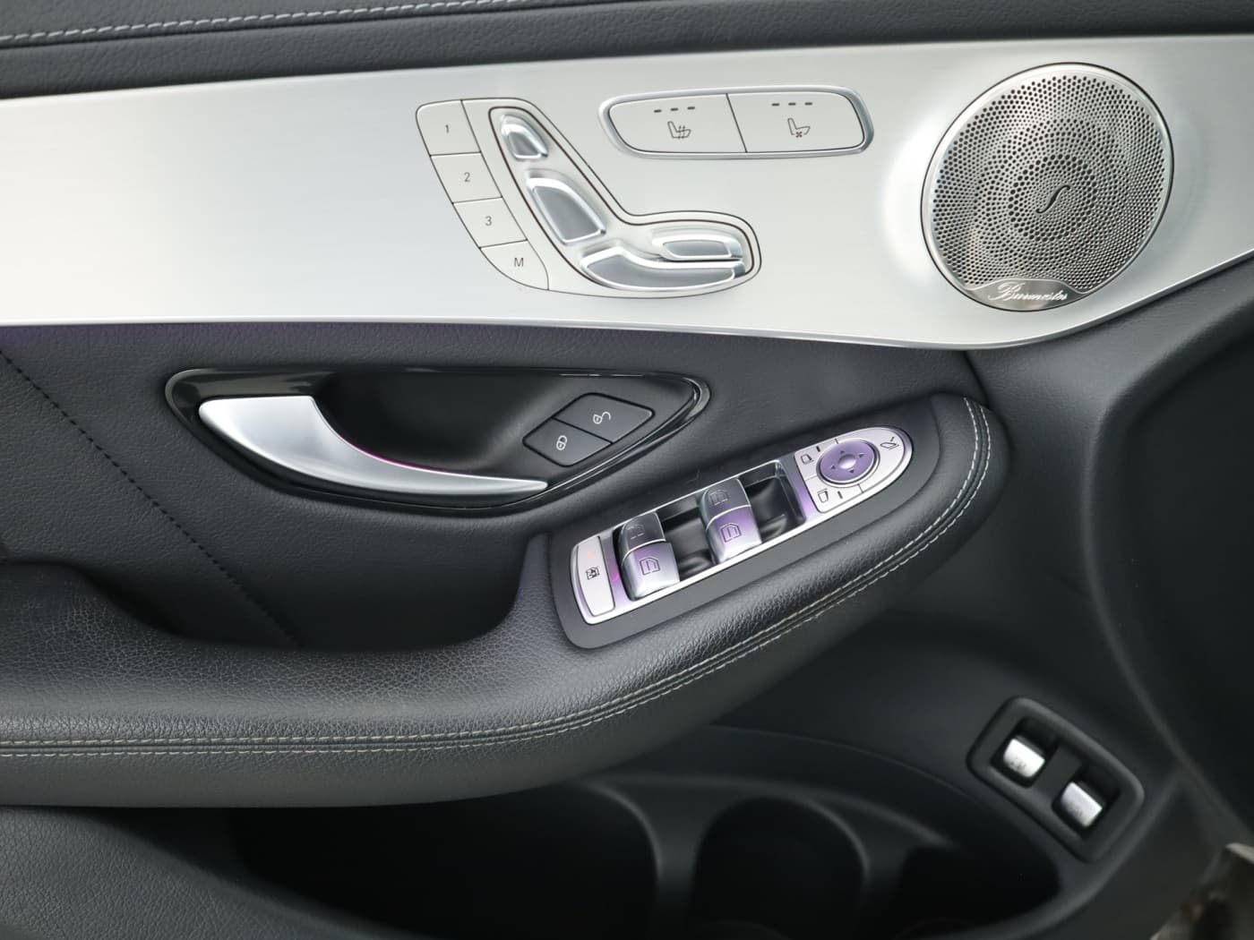 Mercedes-Benz GLC 300 e 4M Bild 20