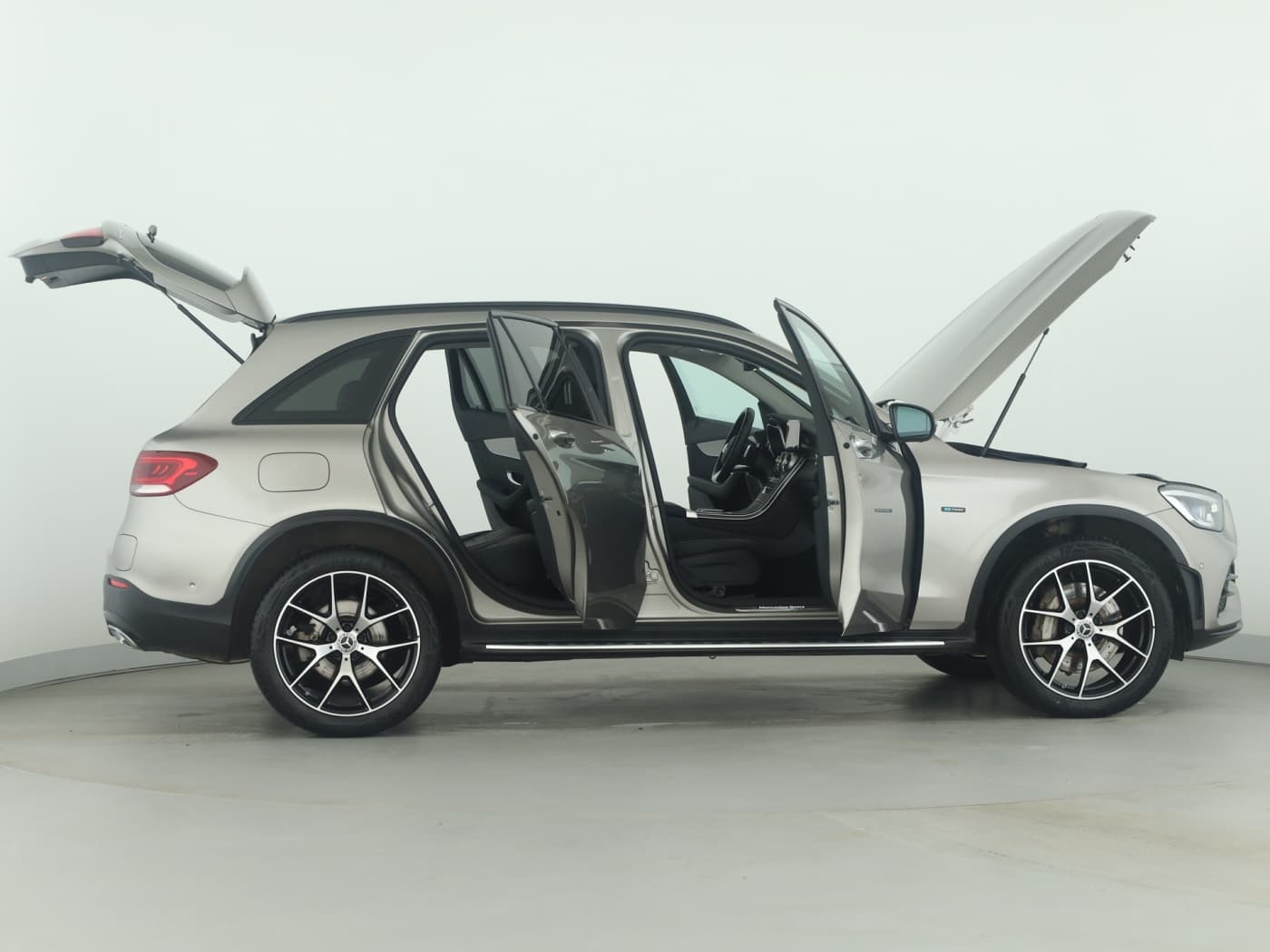 Mercedes-Benz GLC 300 e 4M Bild 8