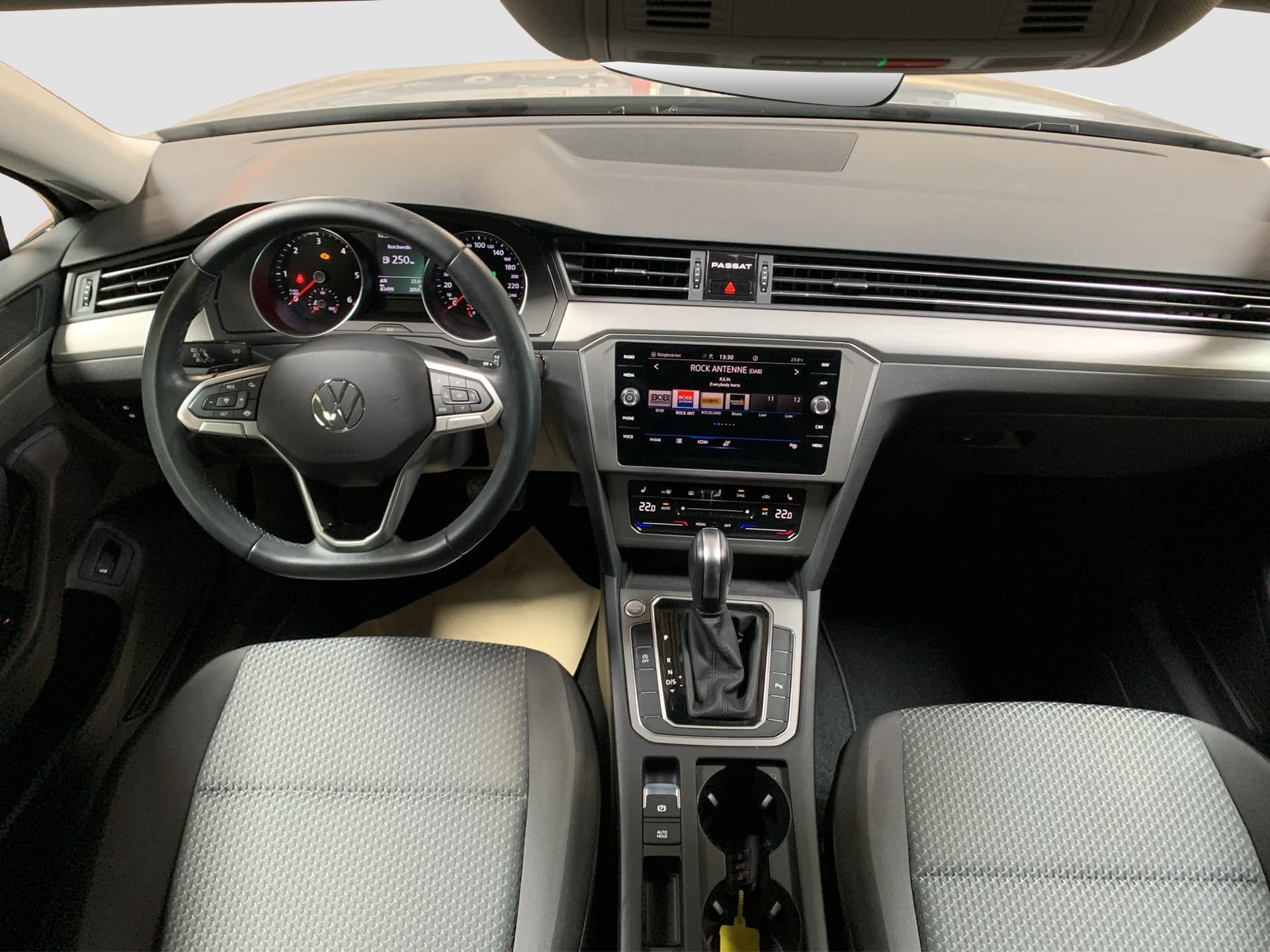 Volkswagen Passat Variant 2.0 TDI 122 PS DSG NAVI ACC Bild 9