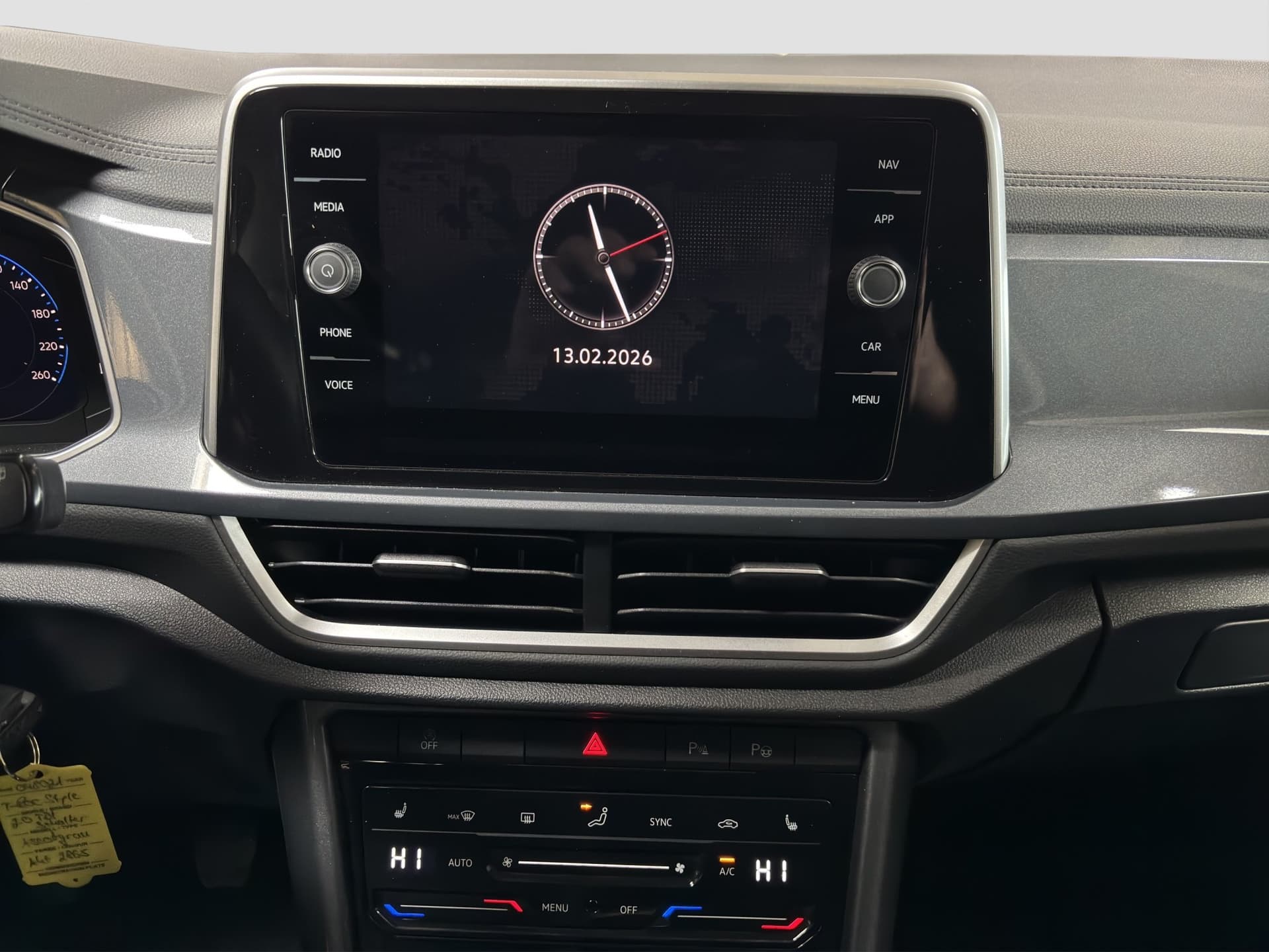 Volkswagen T-ROC Style 2.0 TDI 115 PS NAVI AHK ACC Kamera Bild 11