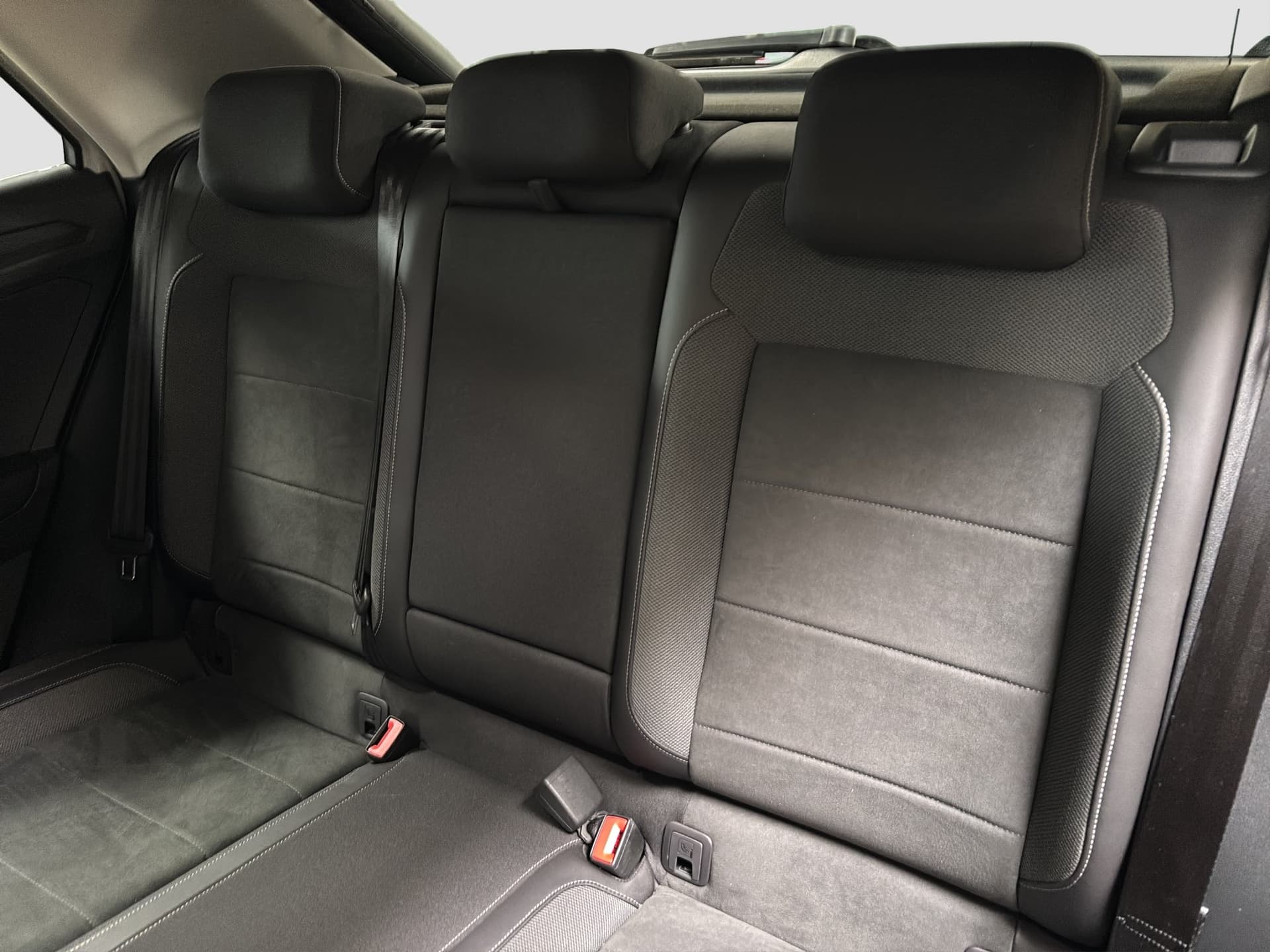 Volkswagen T-ROC Style 2.0 TDI 115 PS NAVI AHK ACC Kamera Bild 14