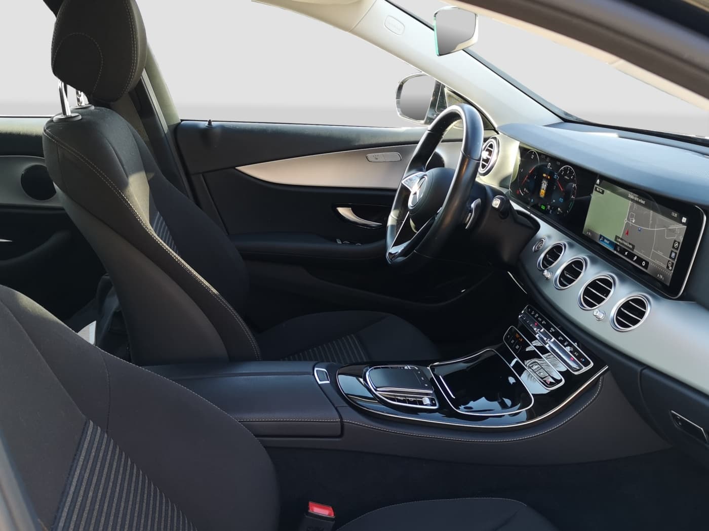 Mercedes-Benz E 300 de 4M T Bild 15