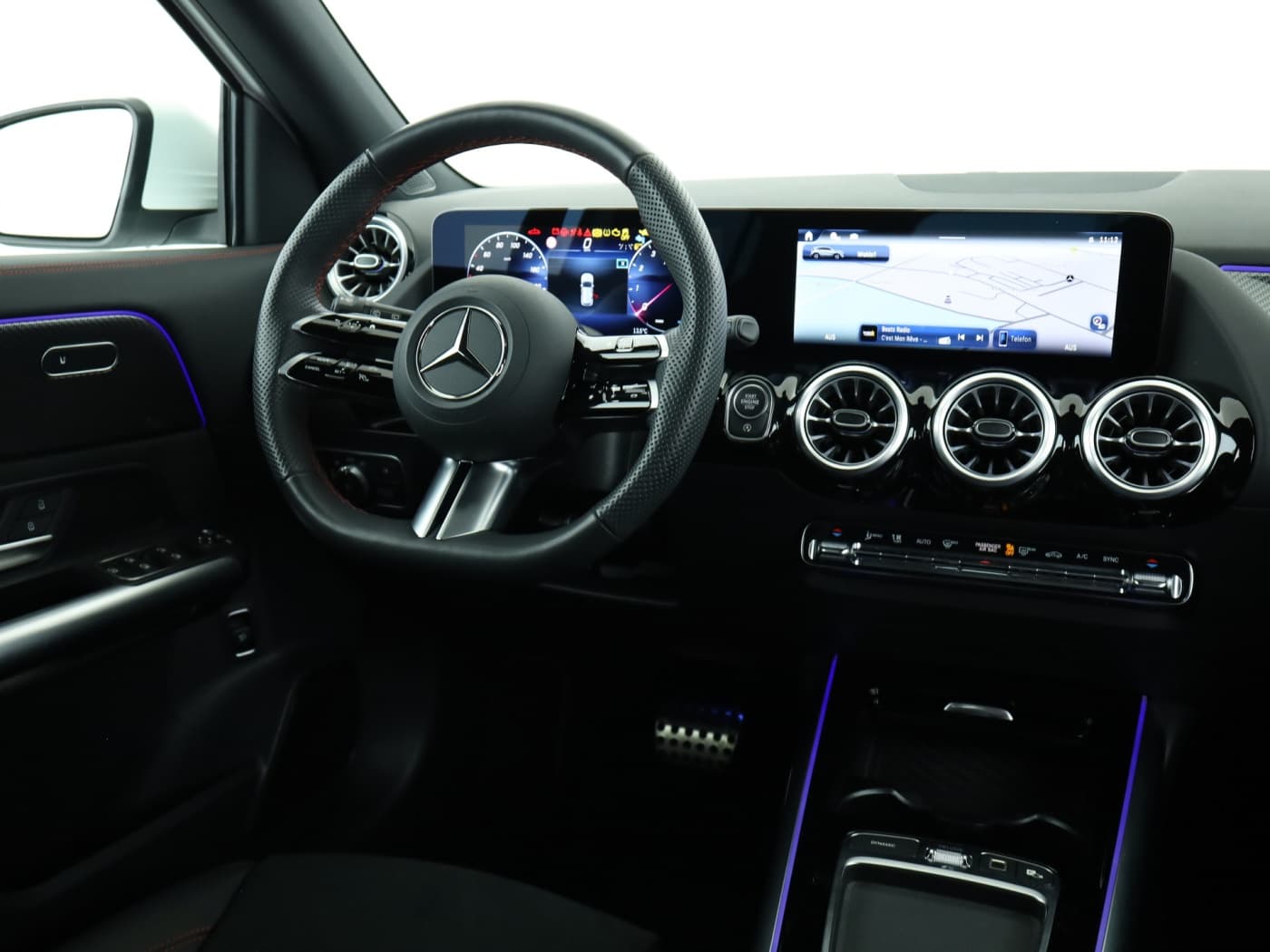 Mercedes-Benz GLA 200 Bild 10