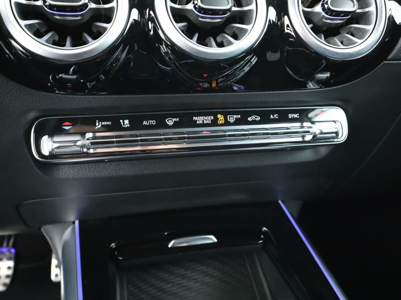 Mercedes-Benz GLA 200 Bild 14