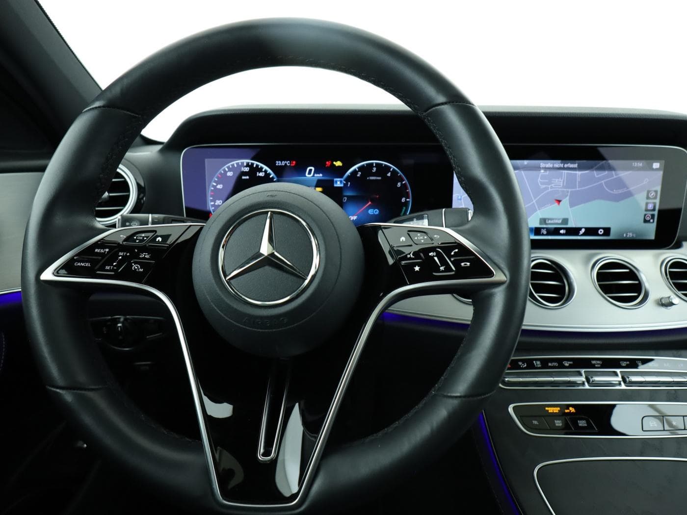 Mercedes-Benz E 300 de 4M T Bild 11
