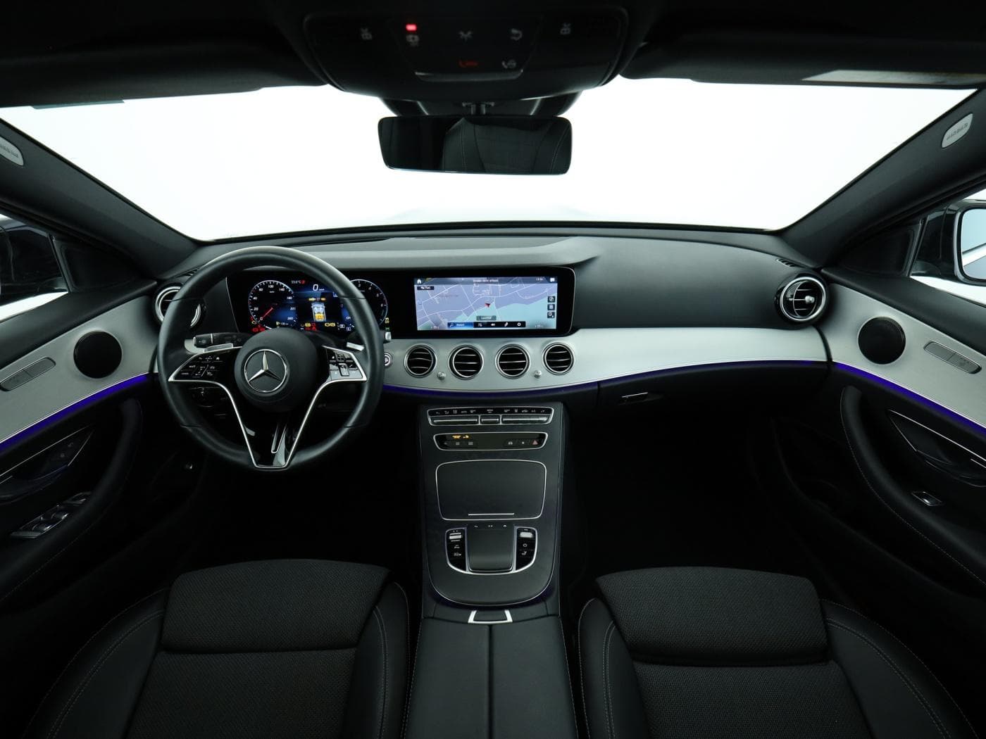 Mercedes-Benz E 300 de 4M T Bild 19