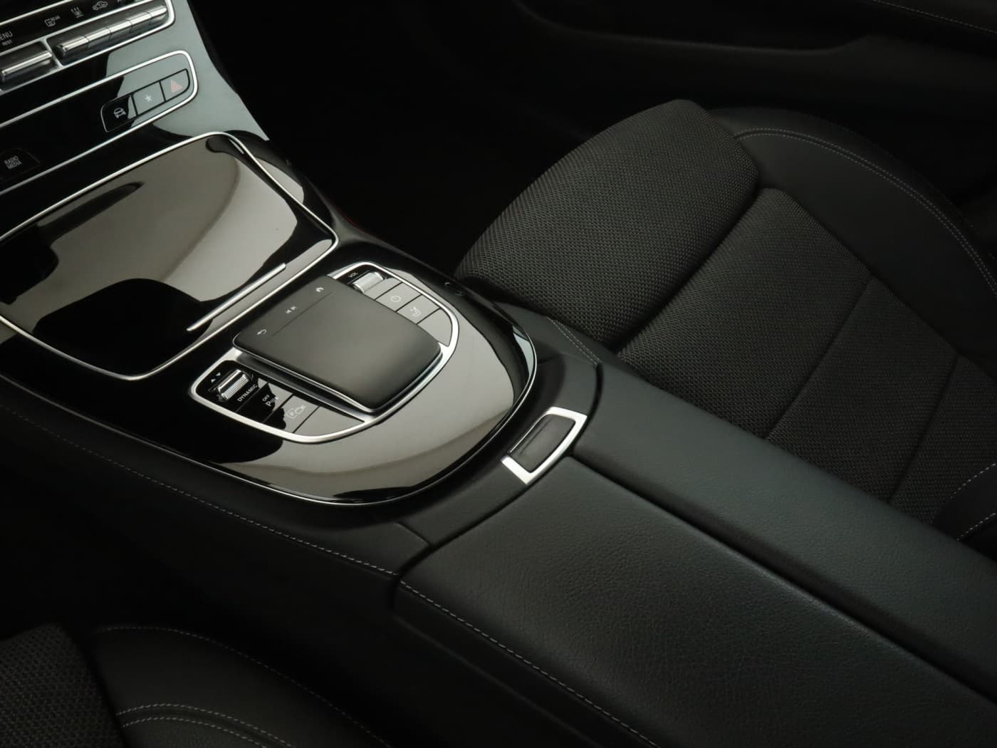 Mercedes-Benz E 300 de 4M T Bild 15