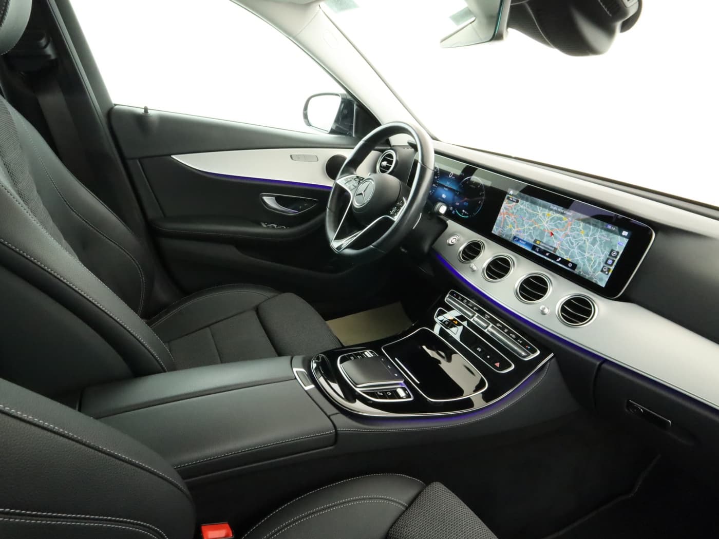 Mercedes-Benz E 300 de 4M T Bild 17