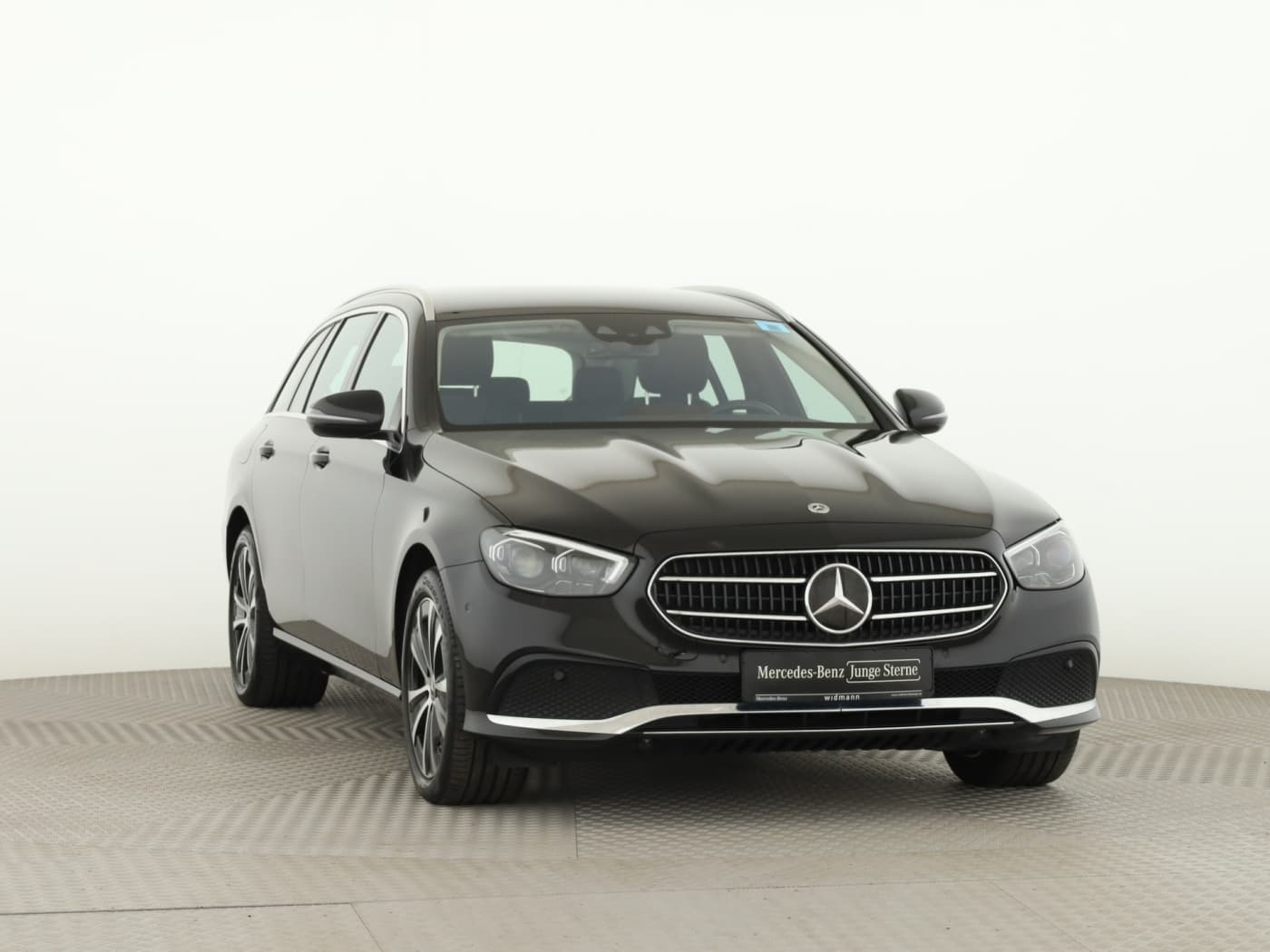 Mercedes-Benz E 300 de 4M T Bild 3