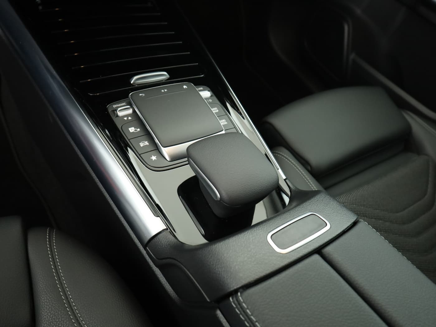 Mercedes-Benz GLA 200 4M Bild 15