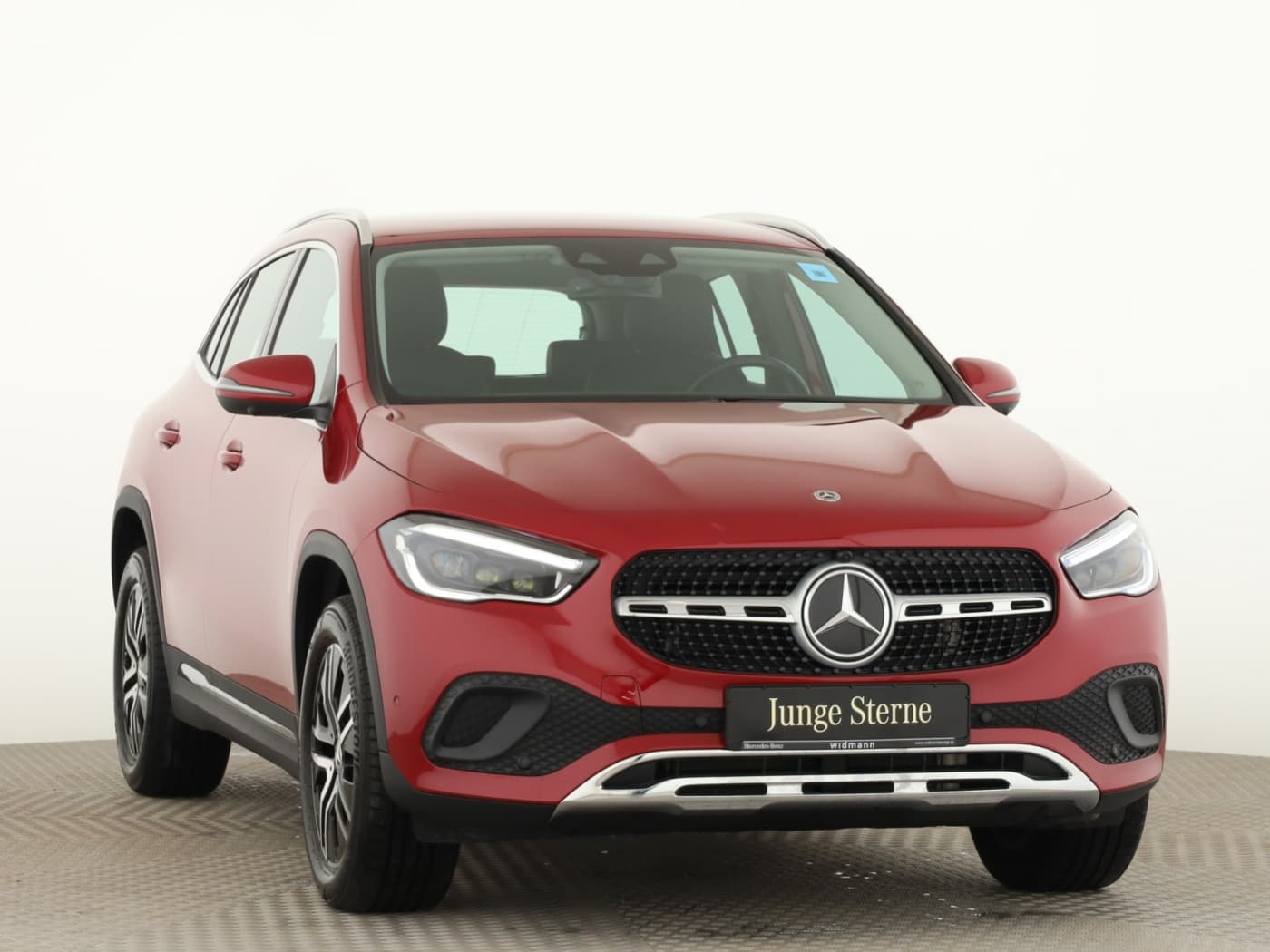 Mercedes-Benz GLA 200 4M Bild 3