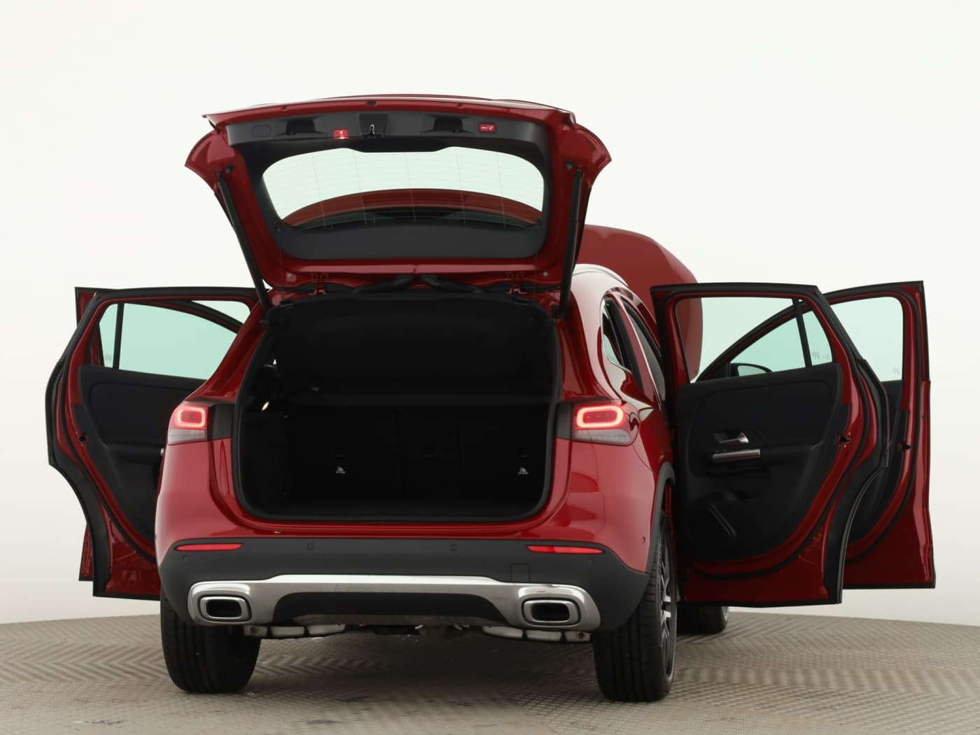 Mercedes-Benz GLA 200 4M Bild 9