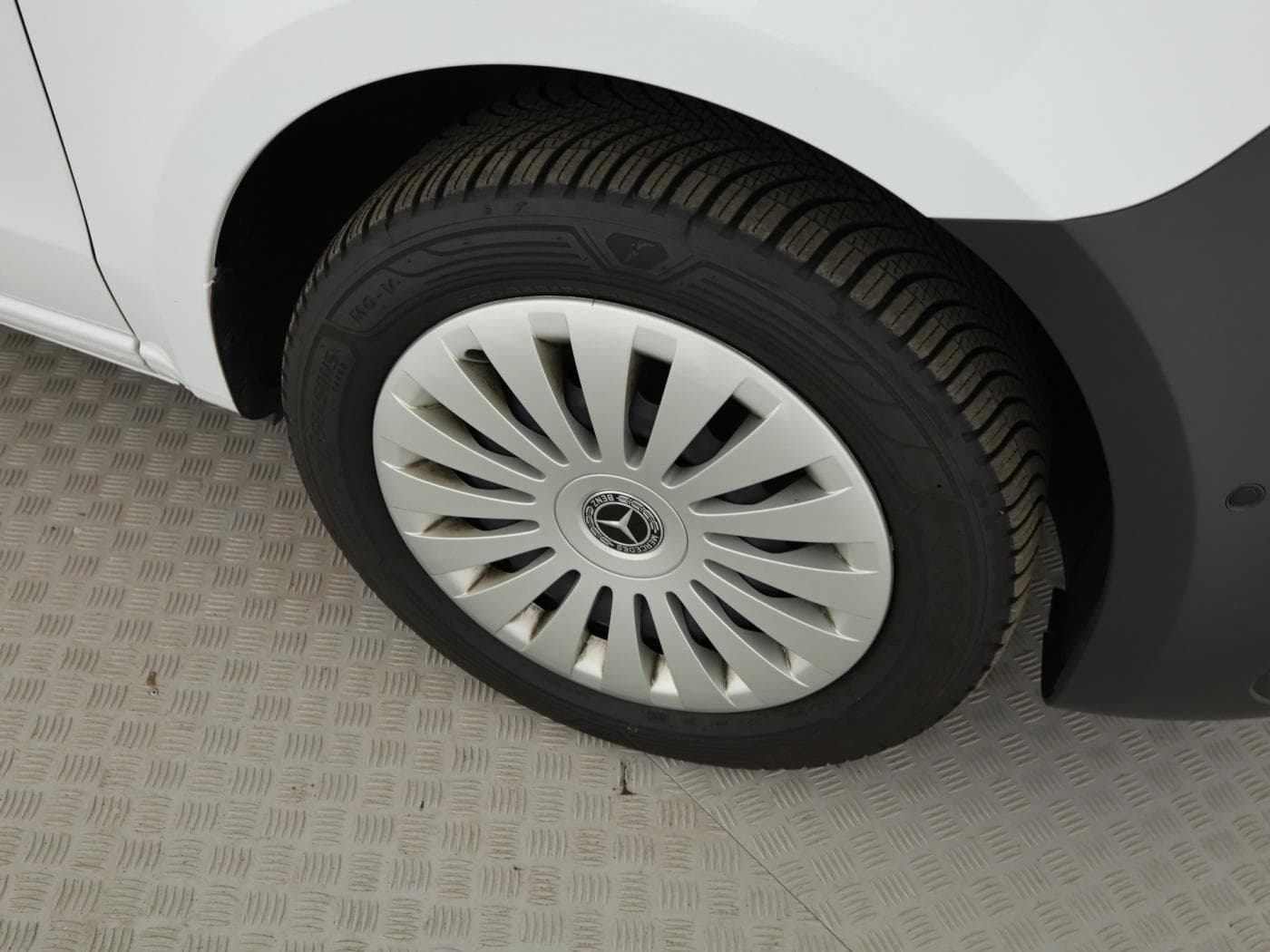 Mercedes-Benz Vito 116 CDI Mixto Bild 21