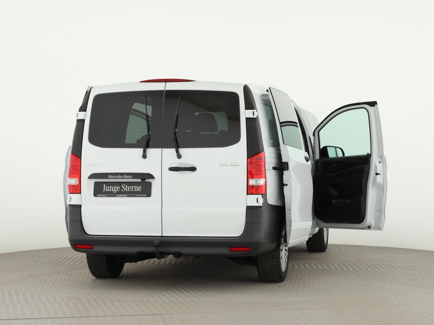 Mercedes-Benz Vito 116 CDI Mixto Bild 9