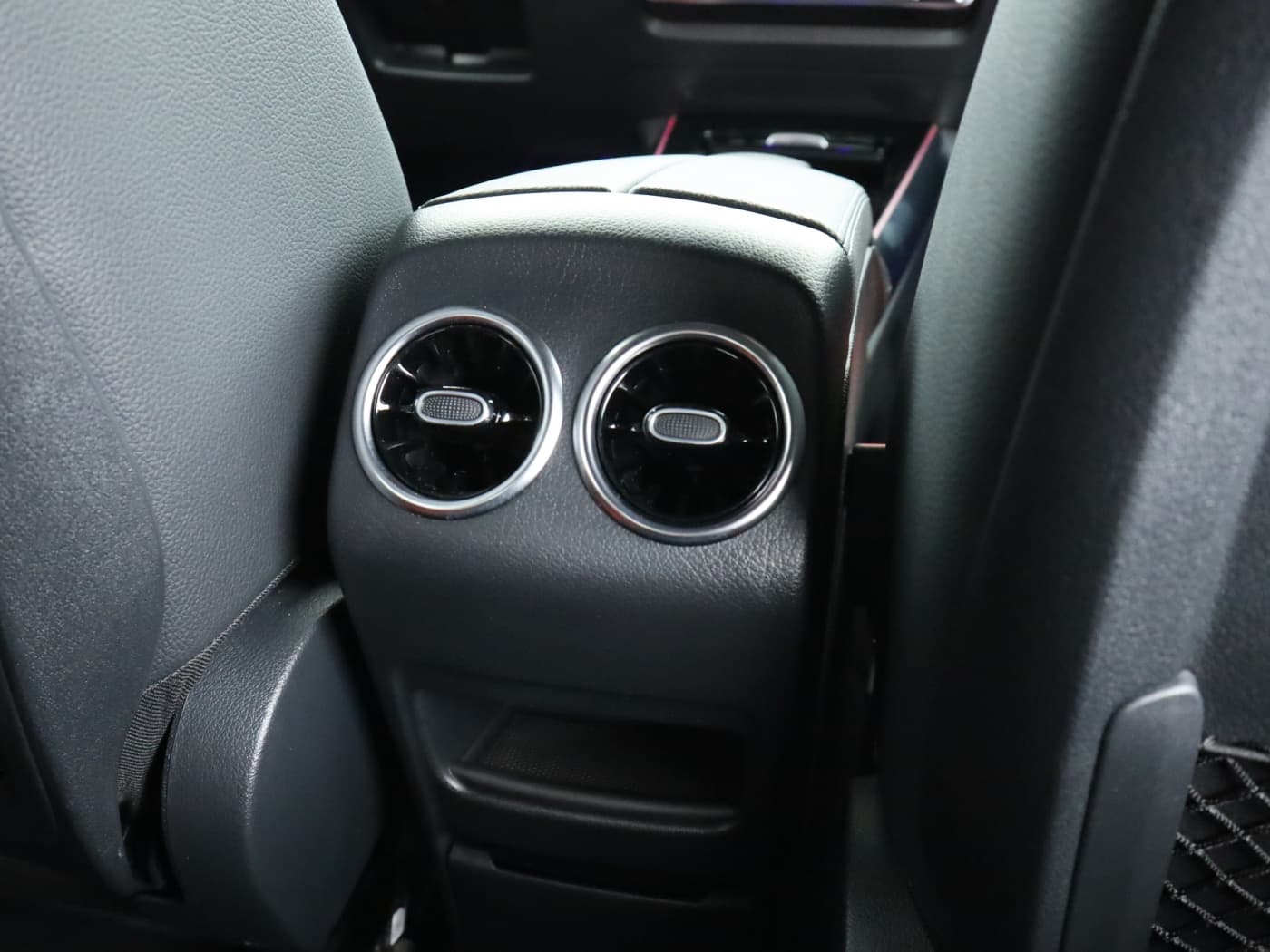 Mercedes-Benz GLA 250 e Bild 23