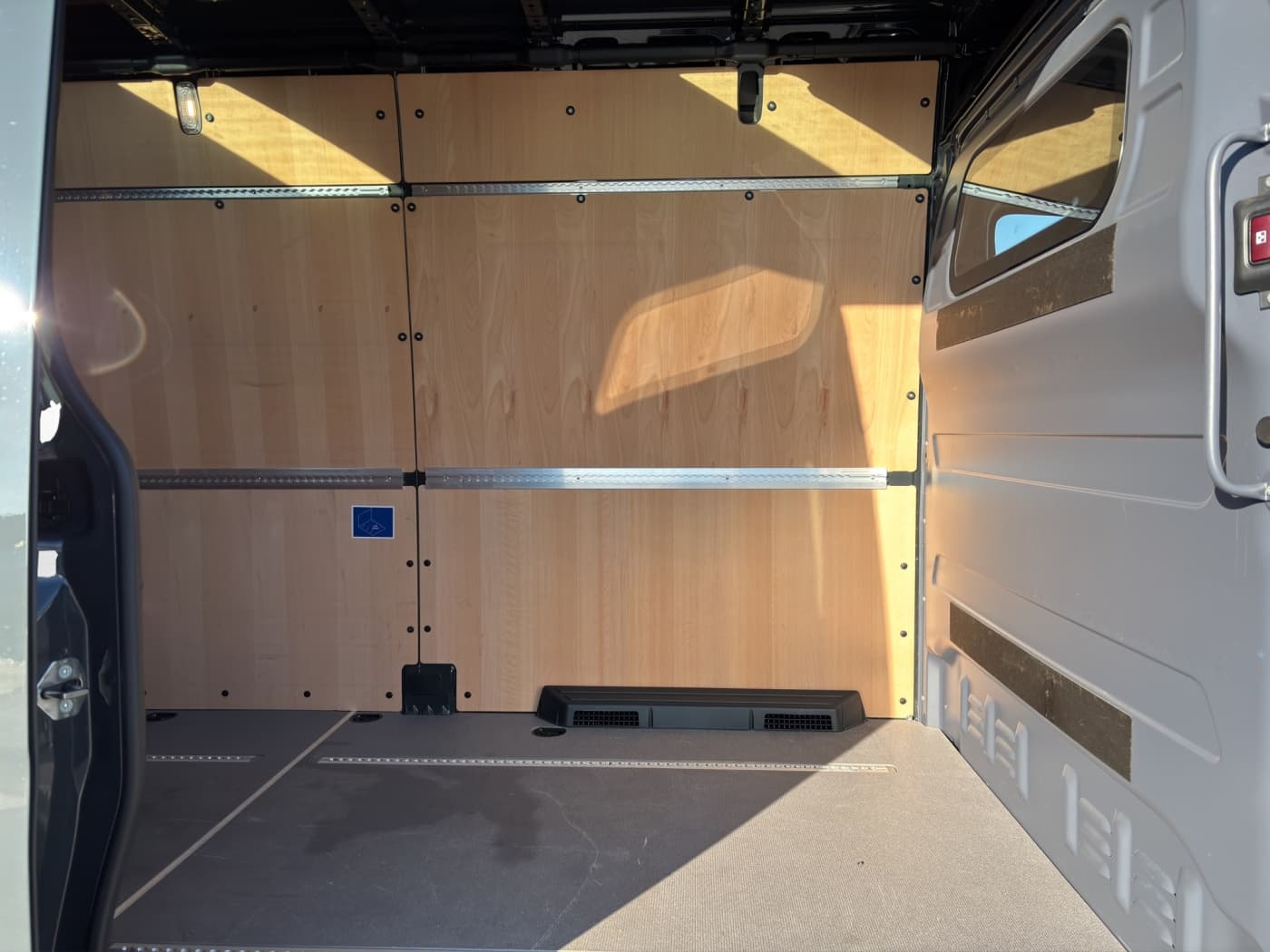 Mercedes-Benz Sprinter 319 CDI Kasten Hochdach Lang Bild 15