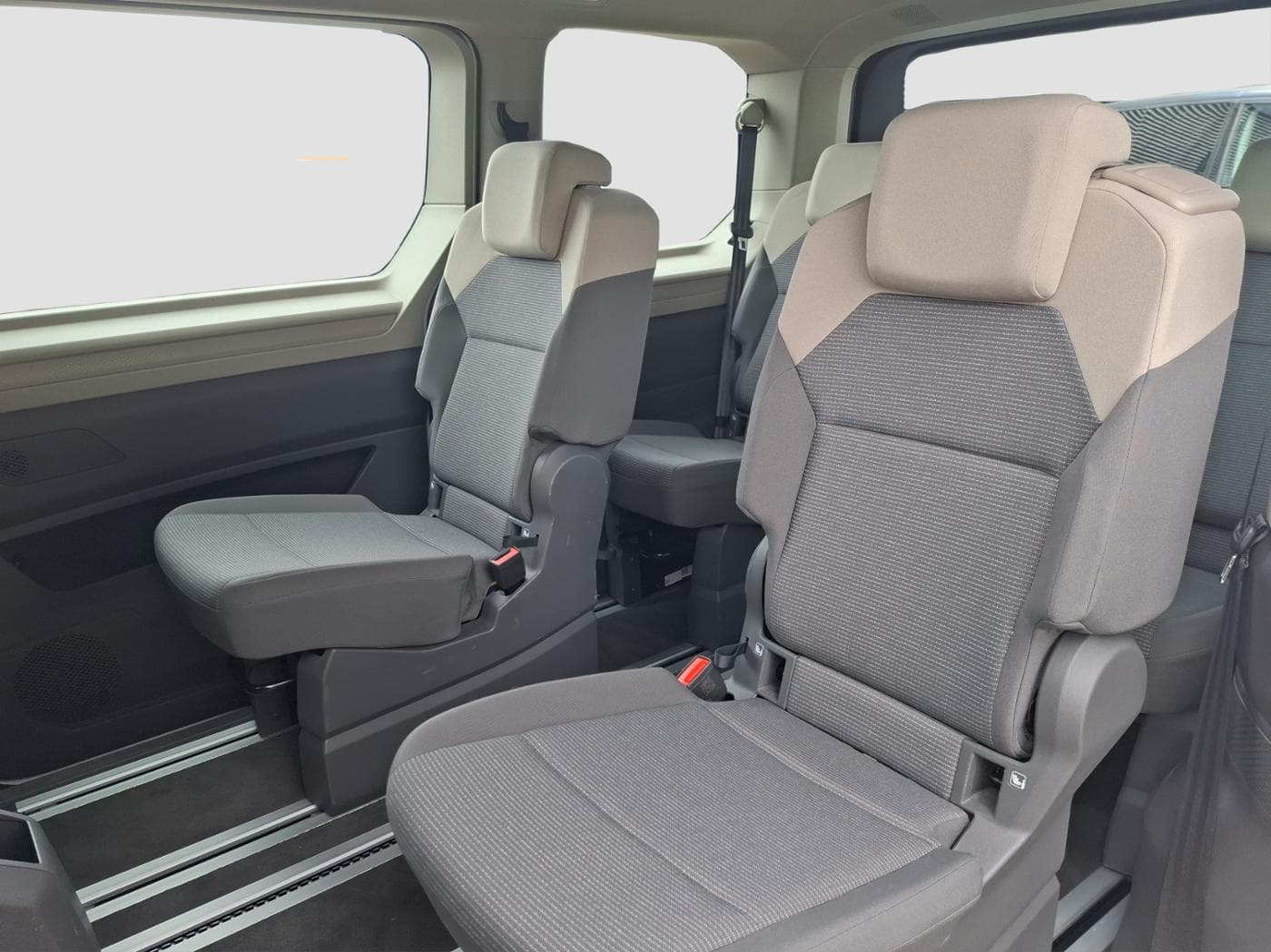 Volkswagen Multivan 1.4 TSI eHybrid (EURO 6d) Bild 14