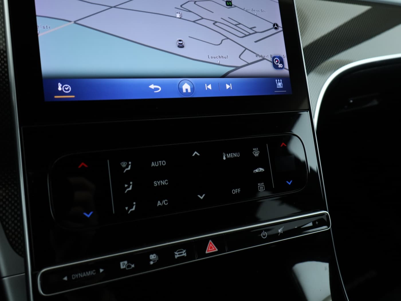 Mercedes-Benz C 300 e T Bild 14