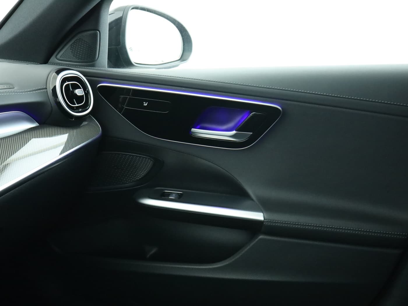 Mercedes-Benz C 300 e T Bild 16