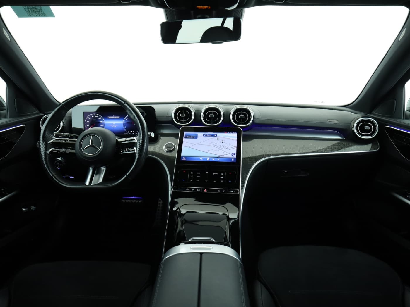 Mercedes-Benz C 300 e T Bild 19