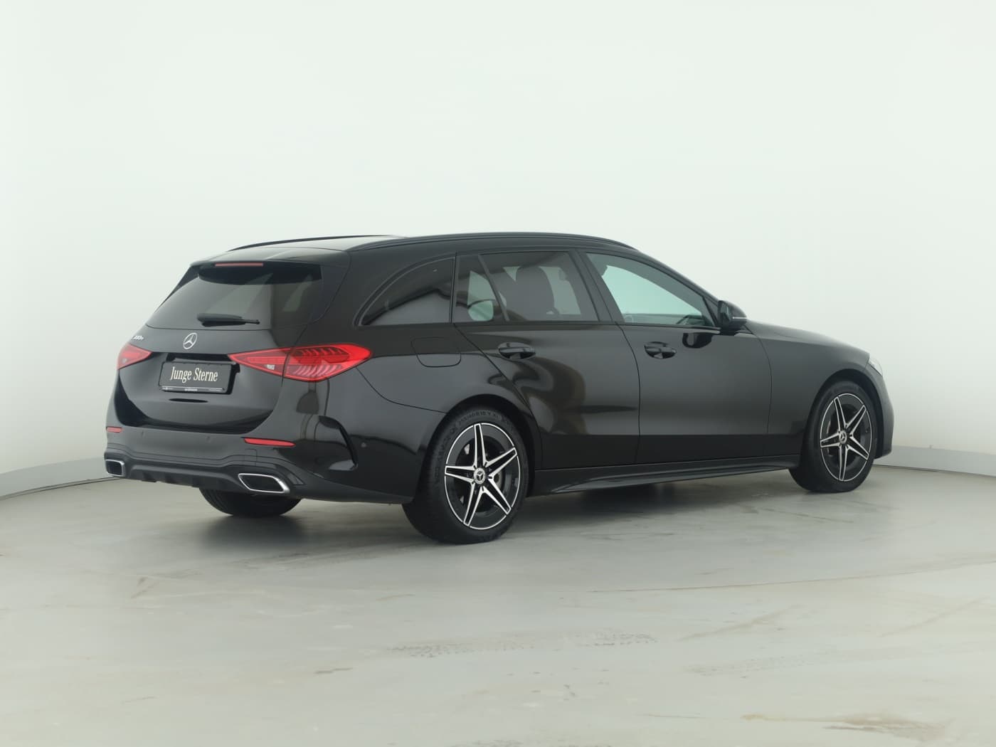 Mercedes-Benz C 300 e T Bild 6