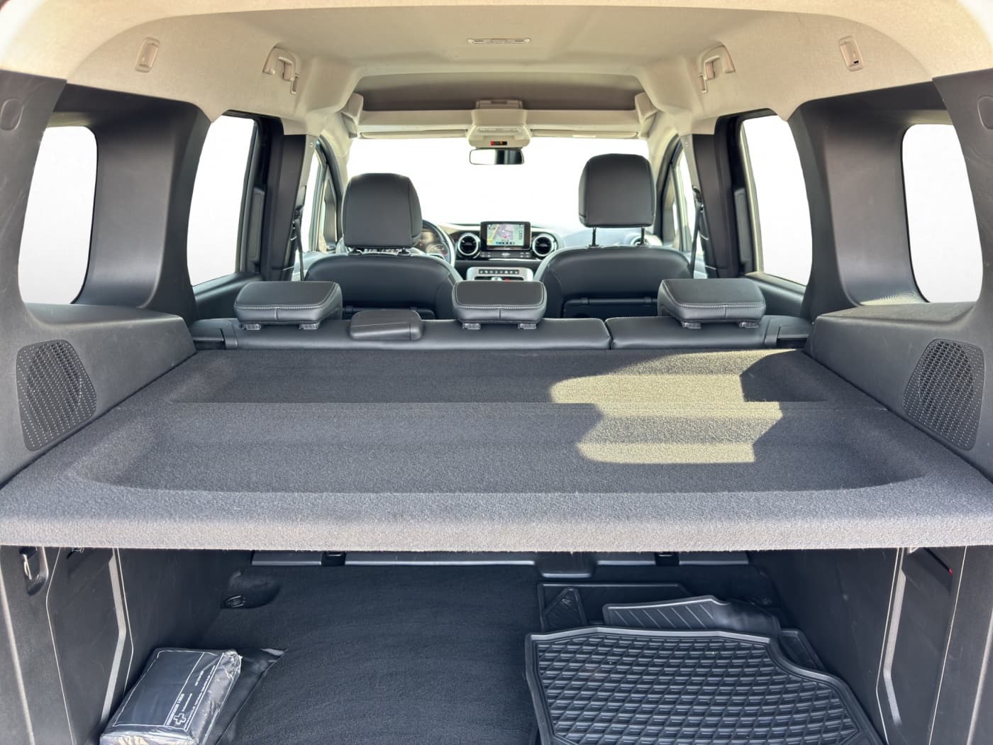 Mercedes-Benz T 180 d PROGRESSIVE Standard Bild 19