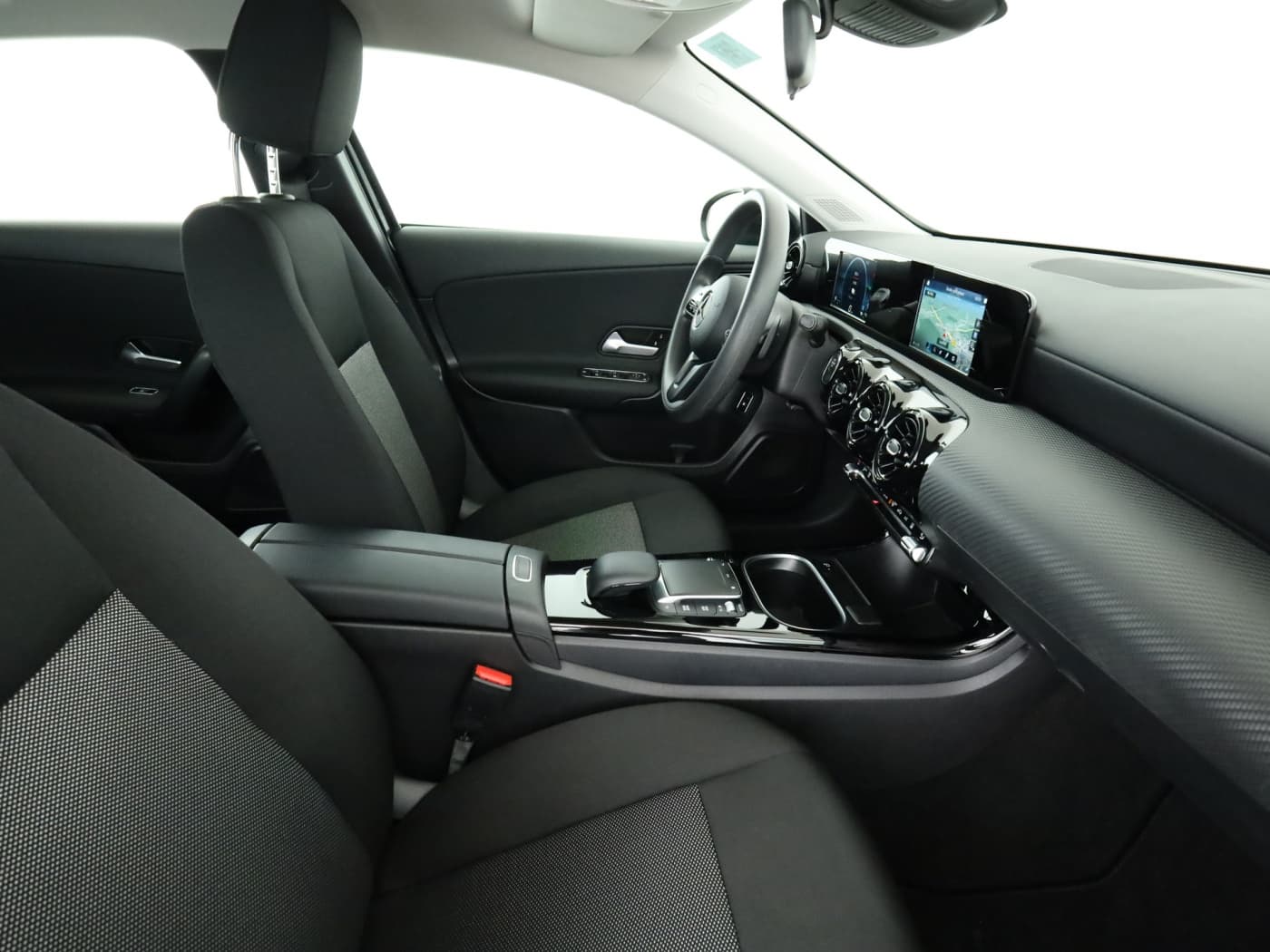 Mercedes-Benz A 250 e Bild 17