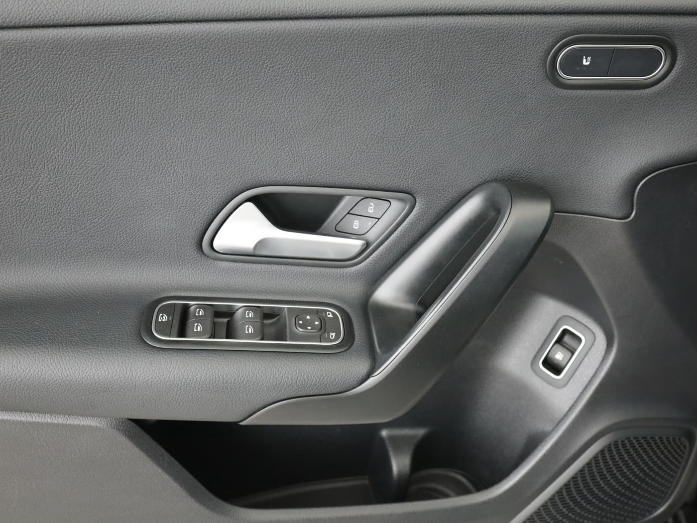 Mercedes-Benz A 250 e Bild 20
